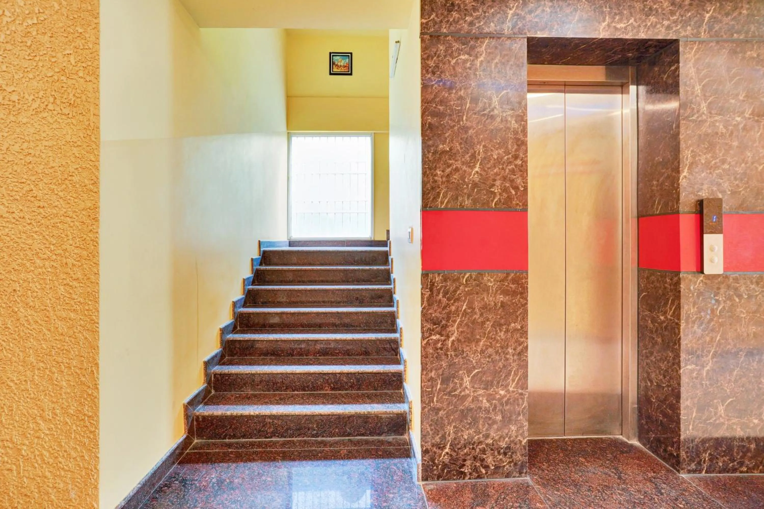 Lobby or reception in Super Collection O Kushal Nagar Near KSRTC Bus Stand