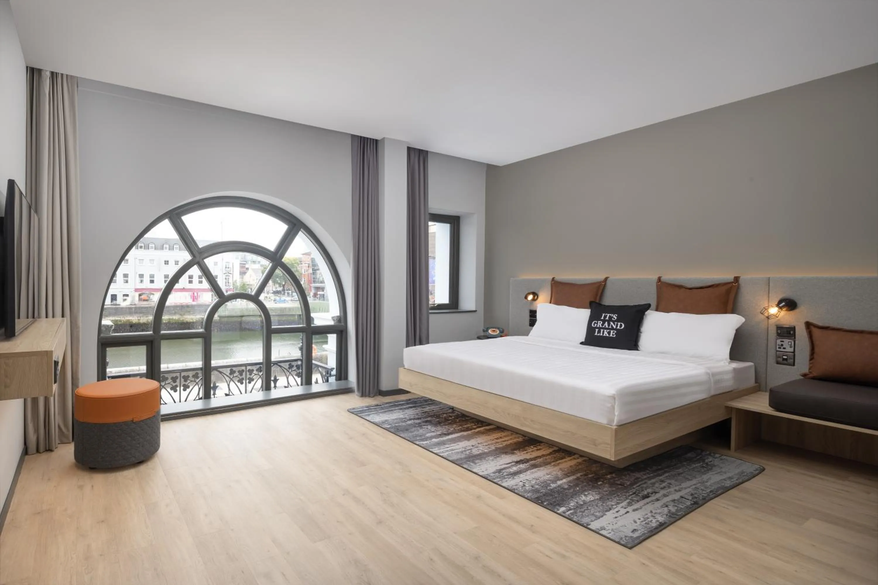 Bedroom, Bed in Moxy Cork