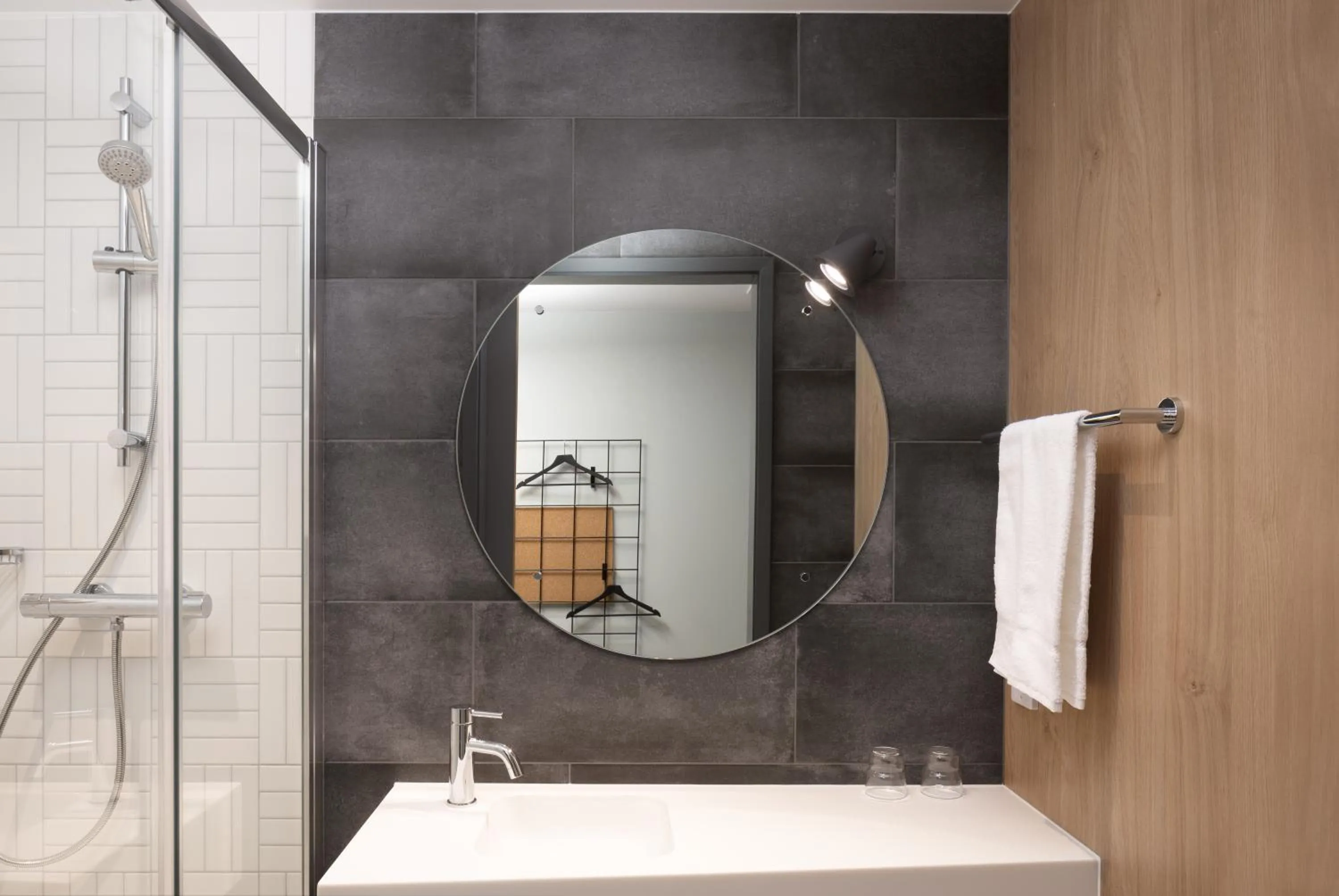 Bathroom in Moxy Cork