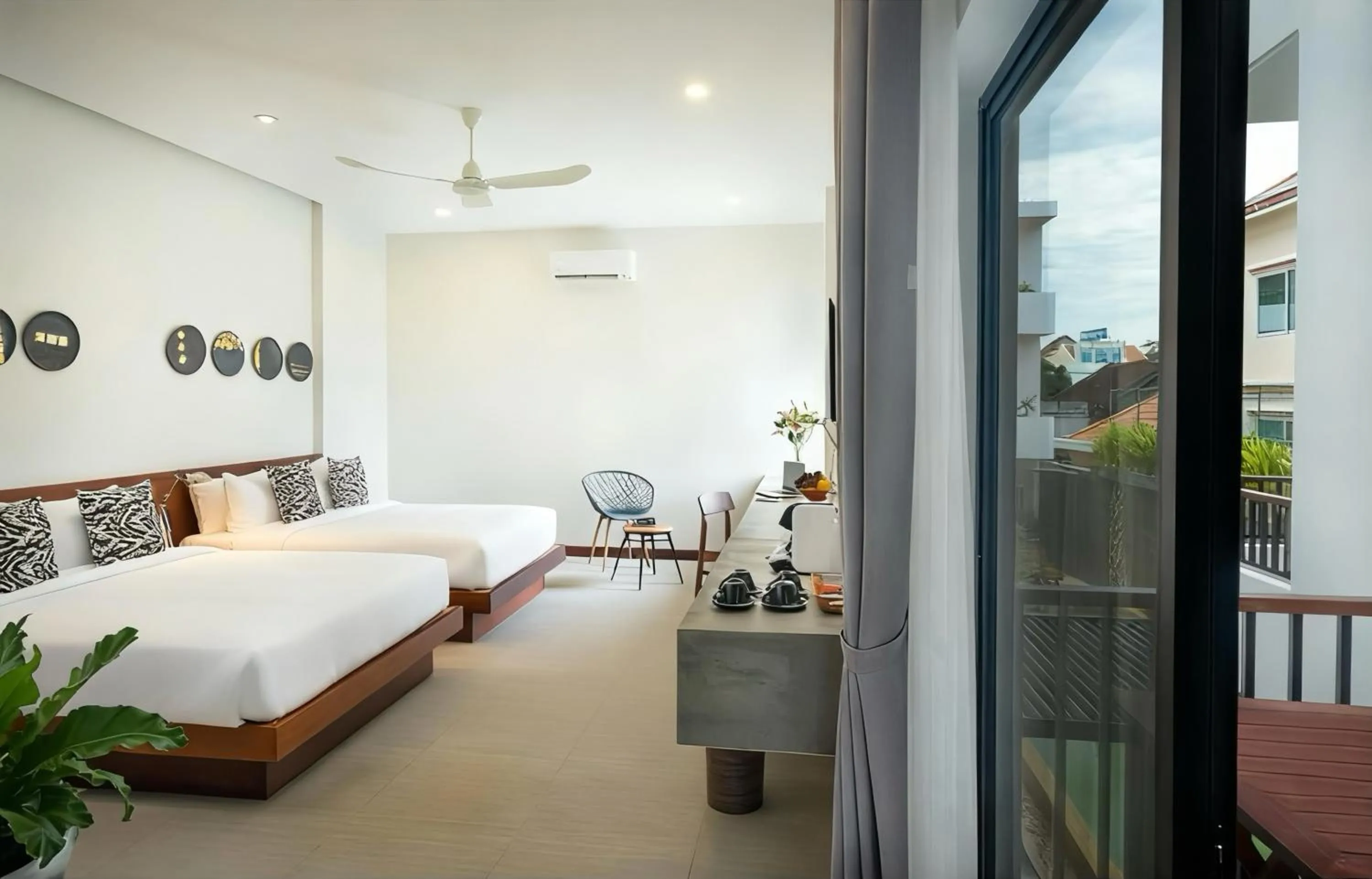 Bed in Gold Smith Residence