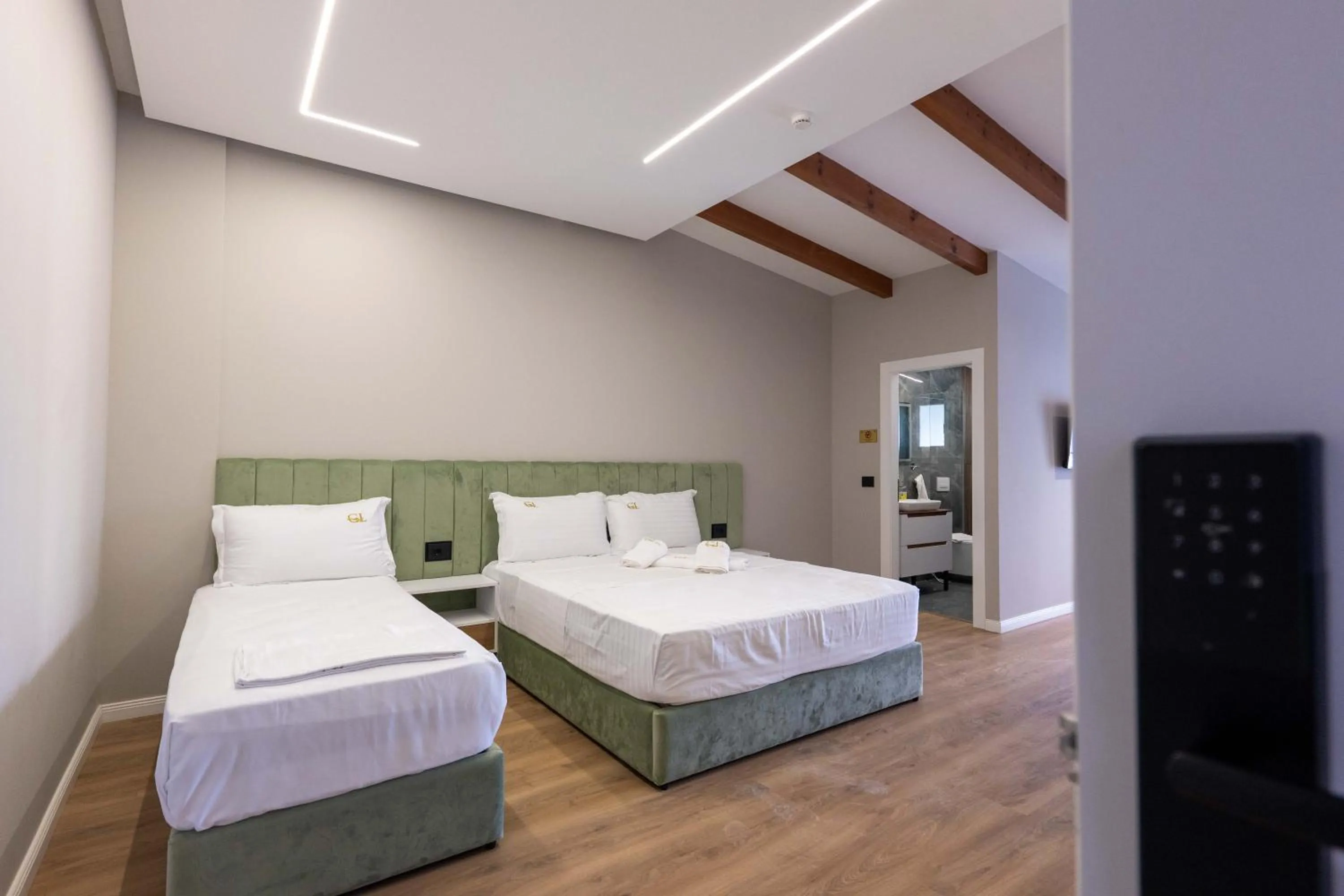 Bed in Golemi Lux Hotel