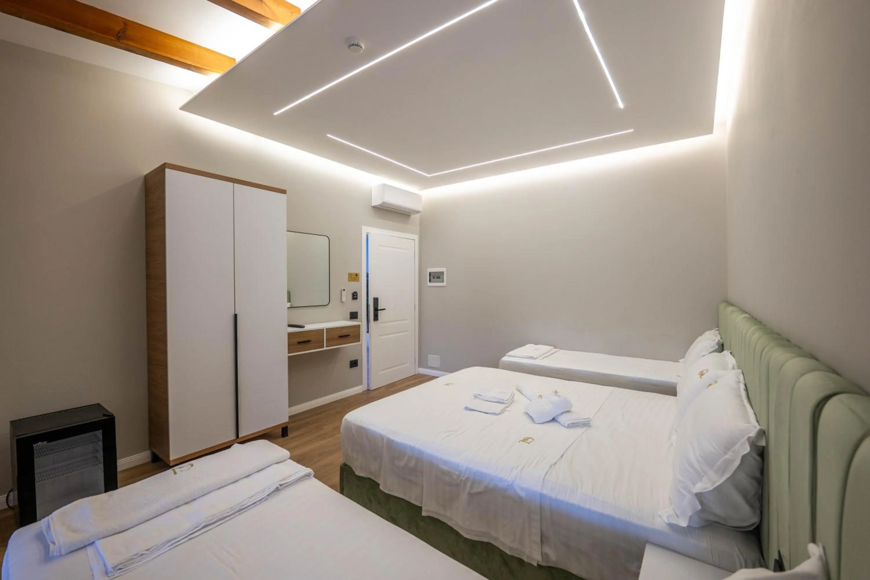 Bed in Golemi Lux Hotel