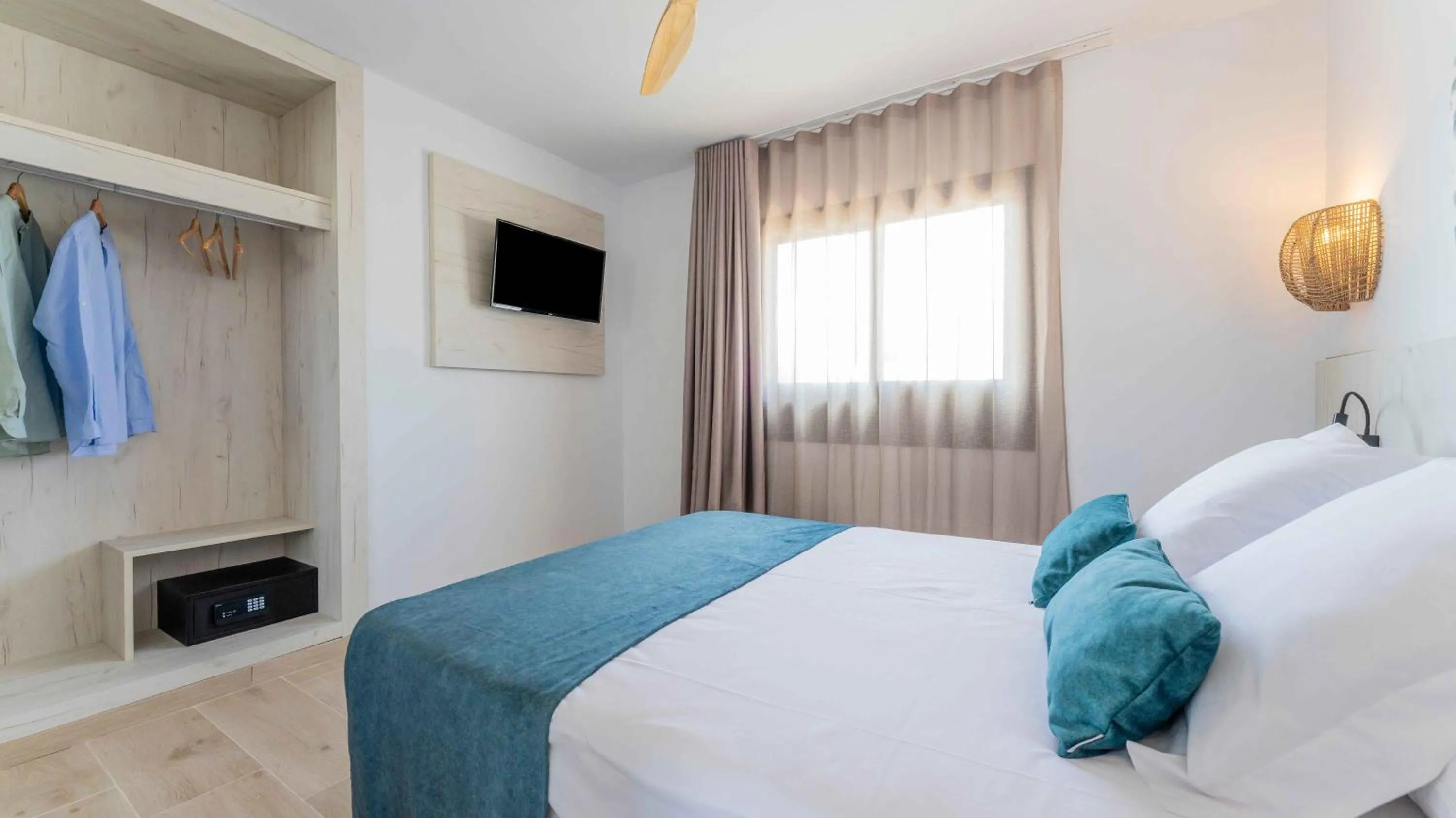 Bedroom, Bed in Bakour Lanzarote Splash