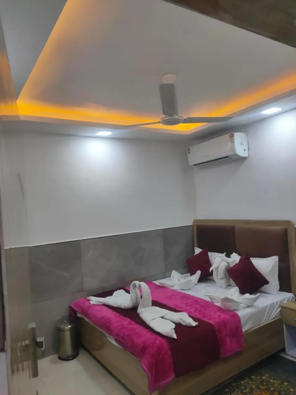 Bedroom in Hotel Sheeri Inn