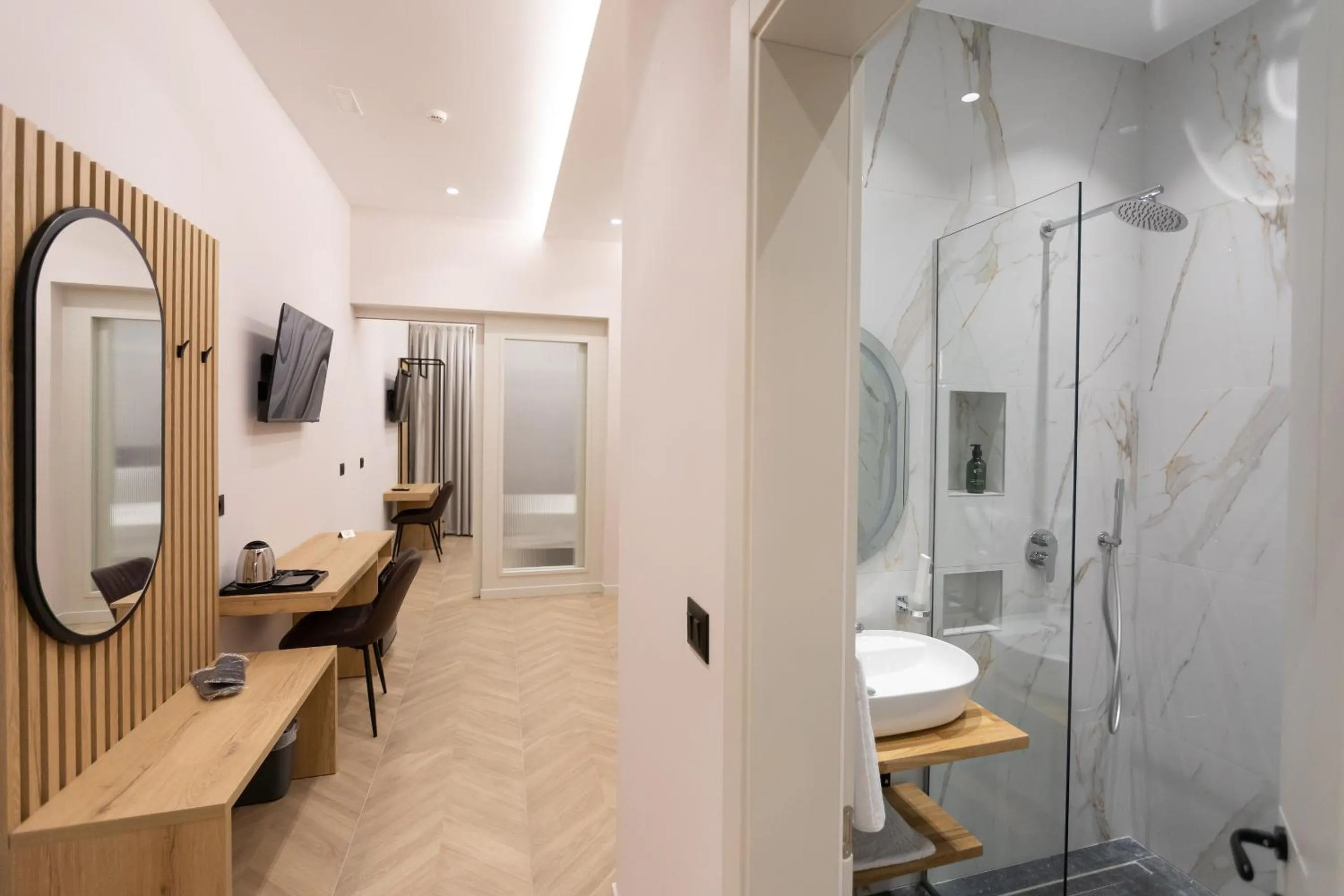 Shower in Nayel Hotel