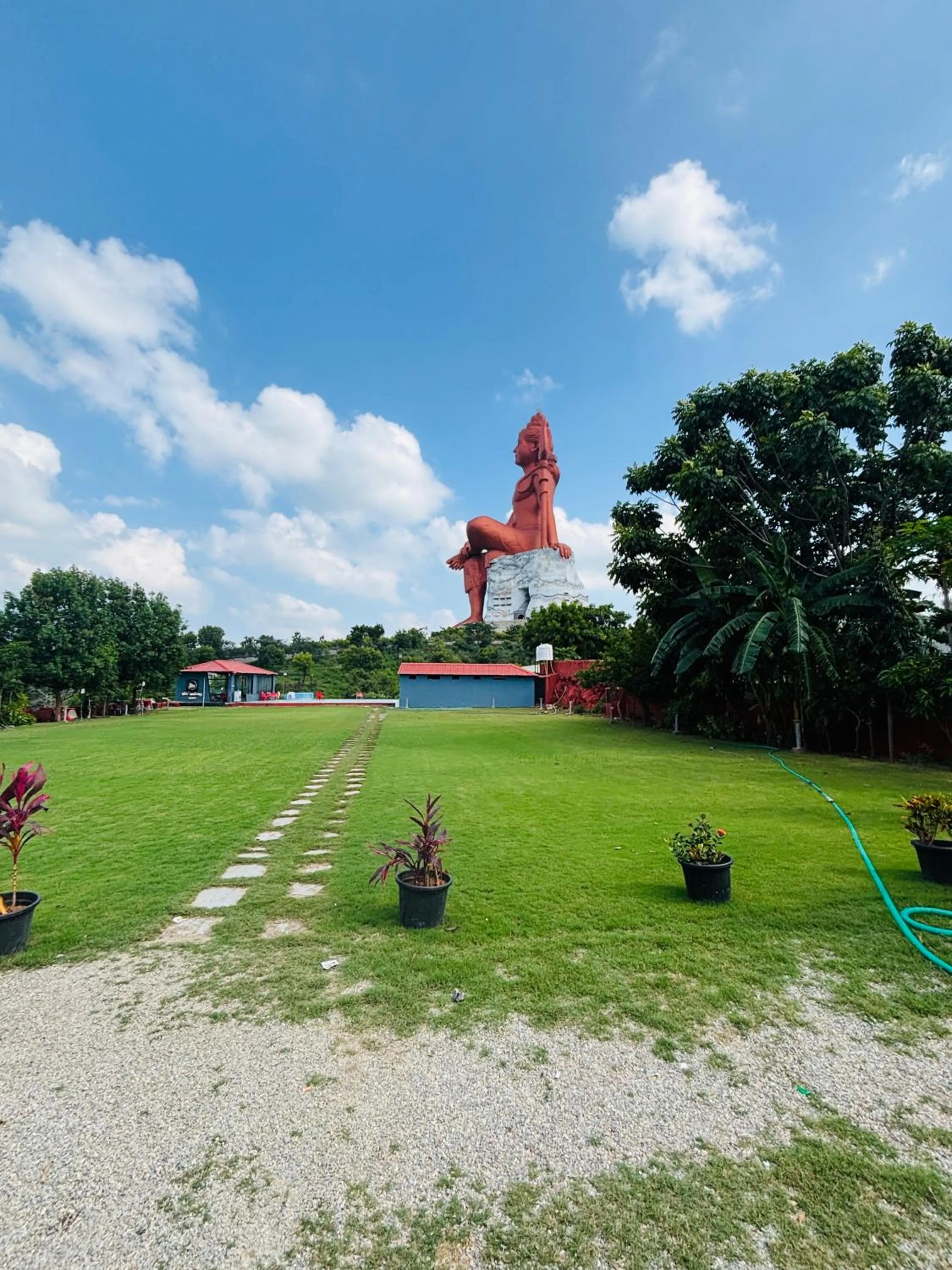 Garden in Shiv Ashray Resort