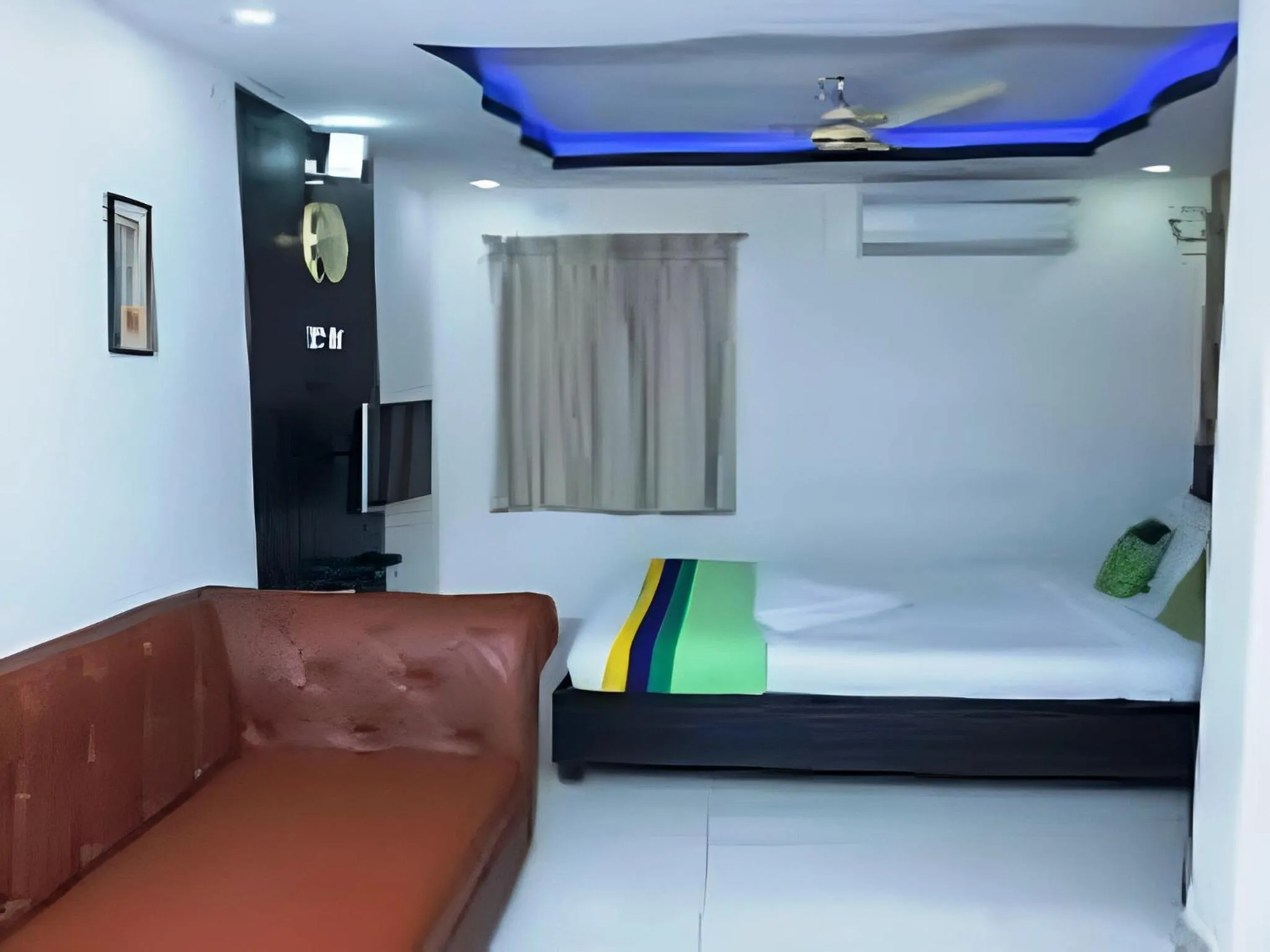 Bedroom, Bed in Palani Andavar