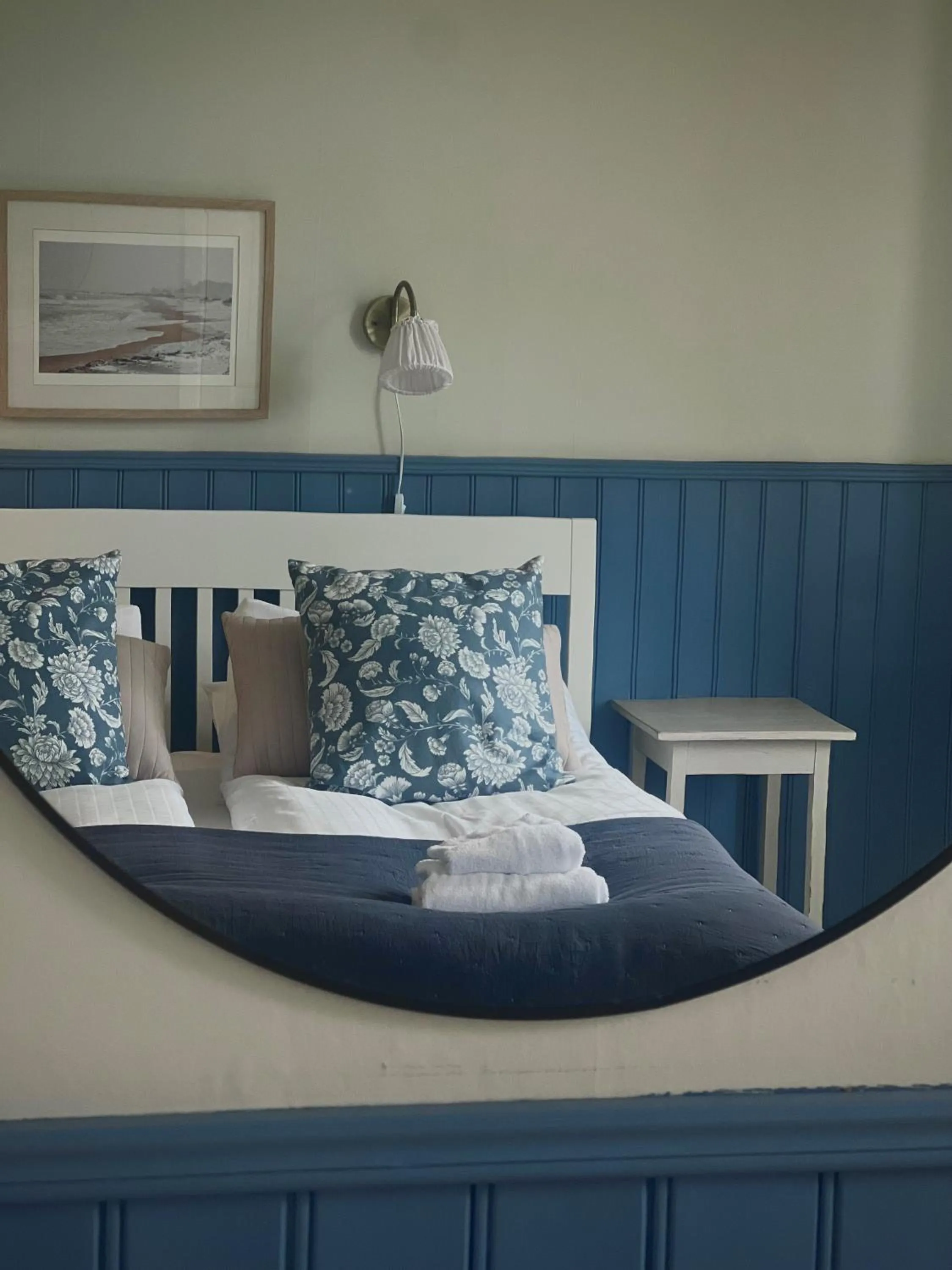 Bed in Svabesholms Kungsgårds B&B och Pensionat Stenshuvud