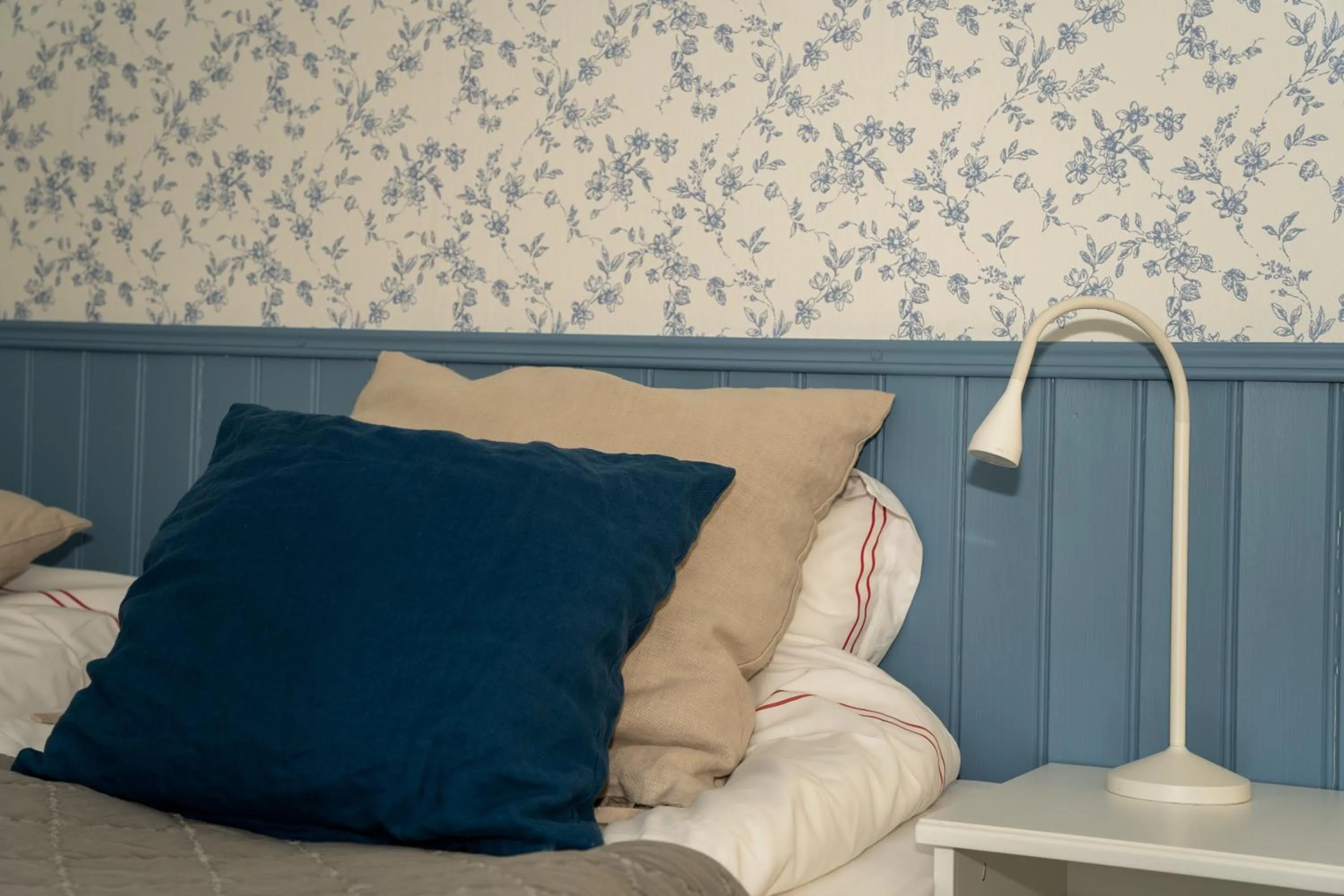 Photo of the whole room, Bed in Svabesholms Kungsgårds B&B och Pensionat Stenshuvud