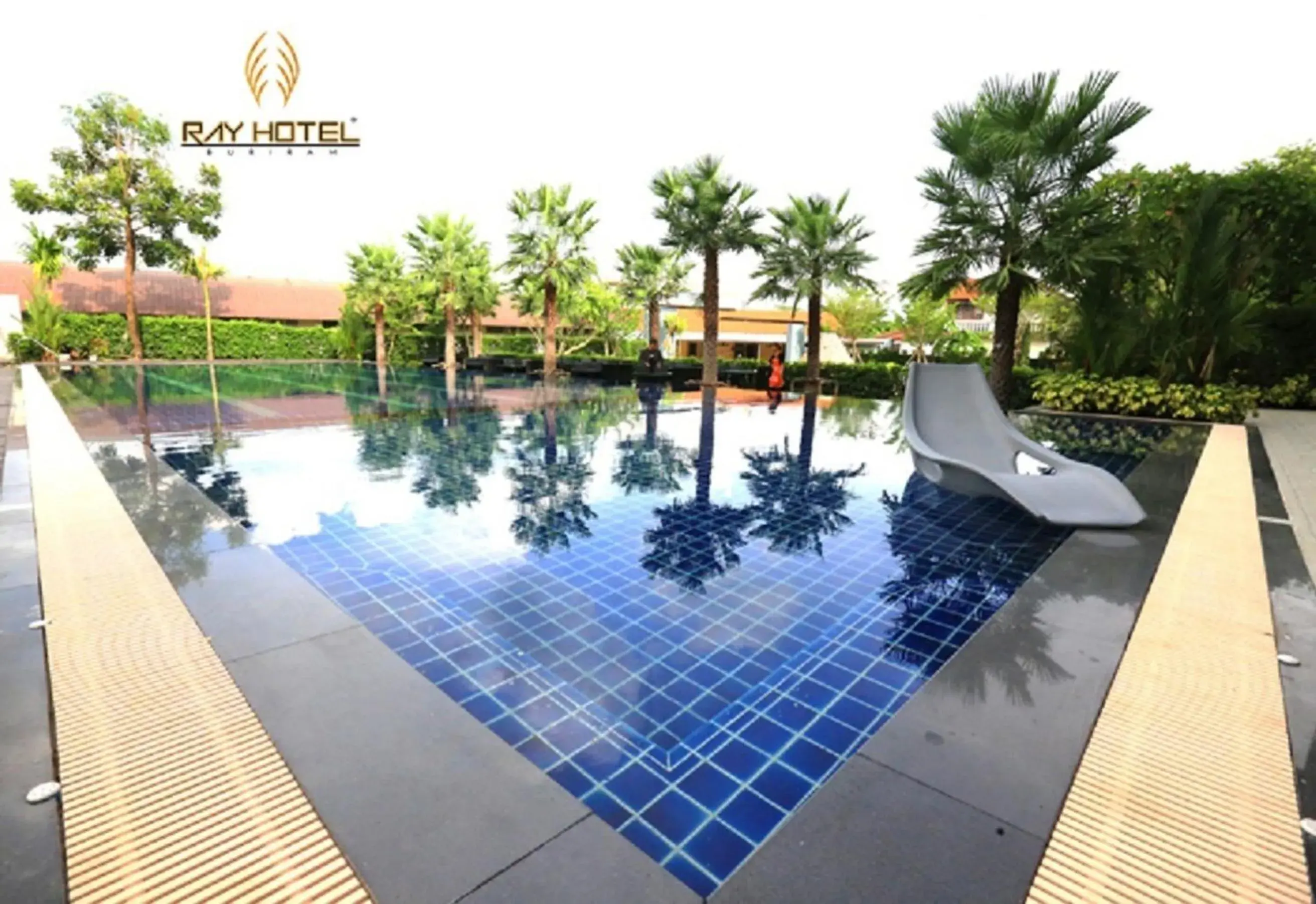 Swimming pool in Ray Hotel Buriram Swimming pool in Ray Hotel Buriram