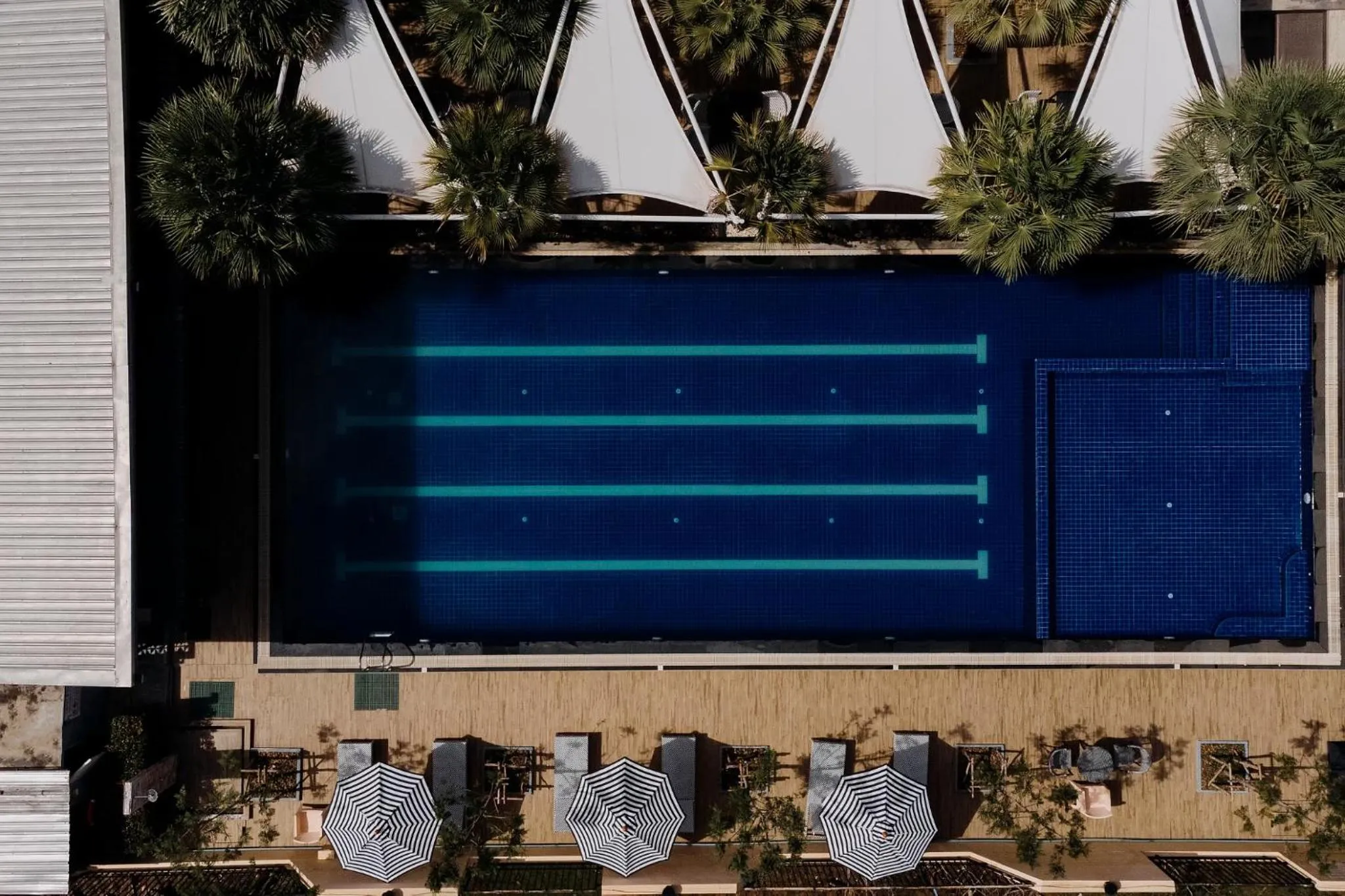 Swimming pool in Ray Hotel Buriram