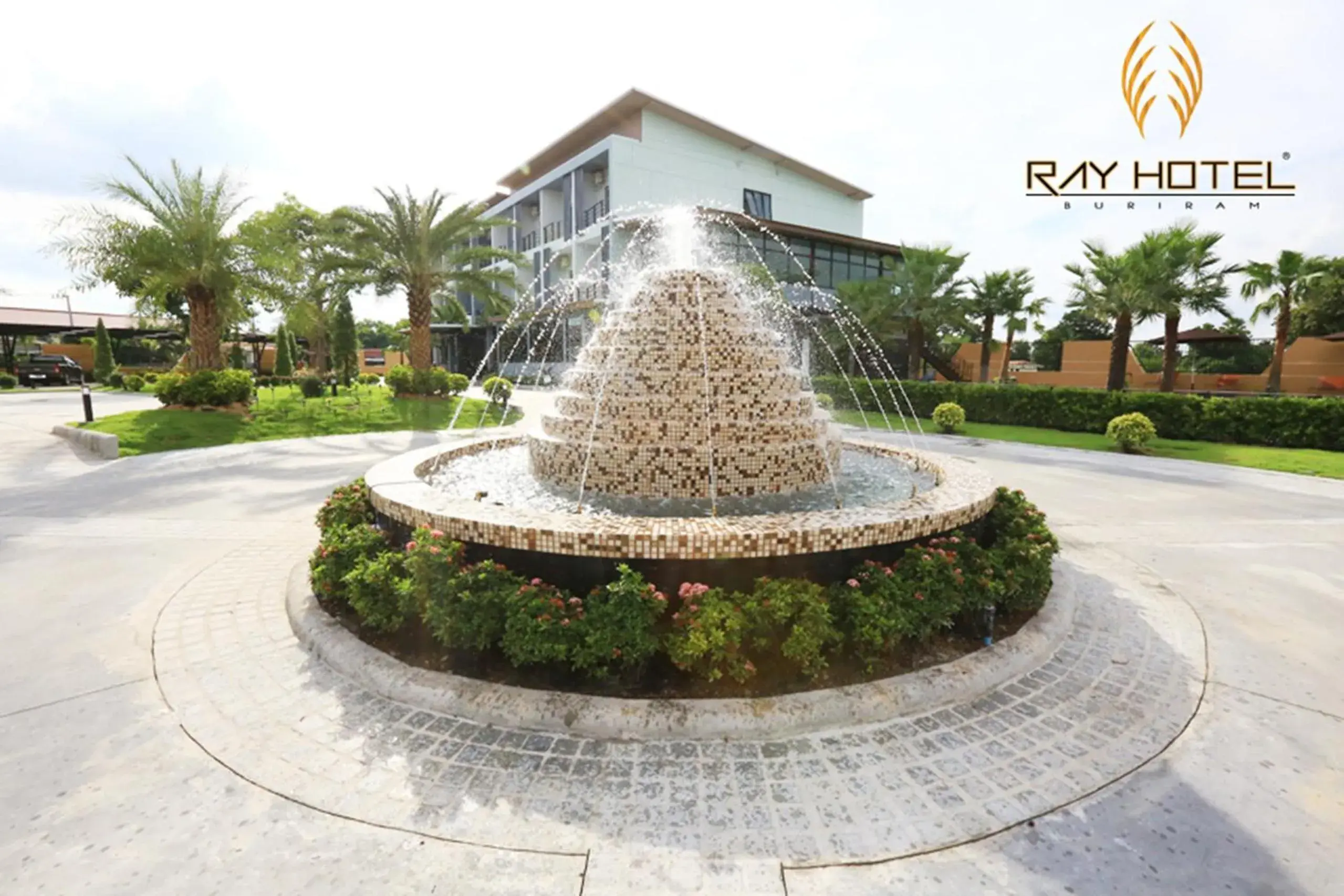 Facade/entrance in Ray Hotel Buriram Facade/entrance in Ray Hotel Buriram