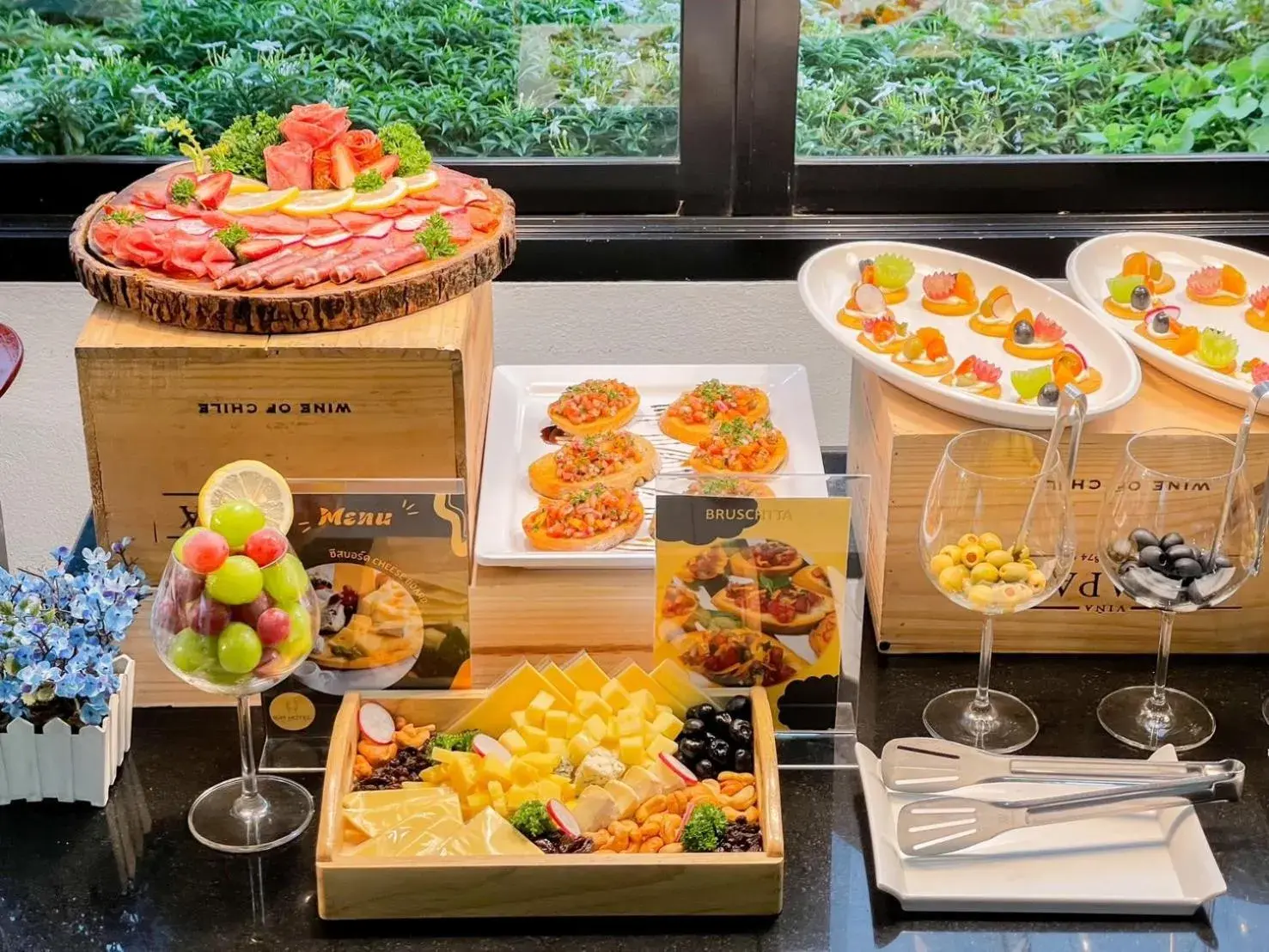 Restaurant/places to eat in Ray Hotel Buriram Restaurant/places to eat in Ray Hotel Buriram