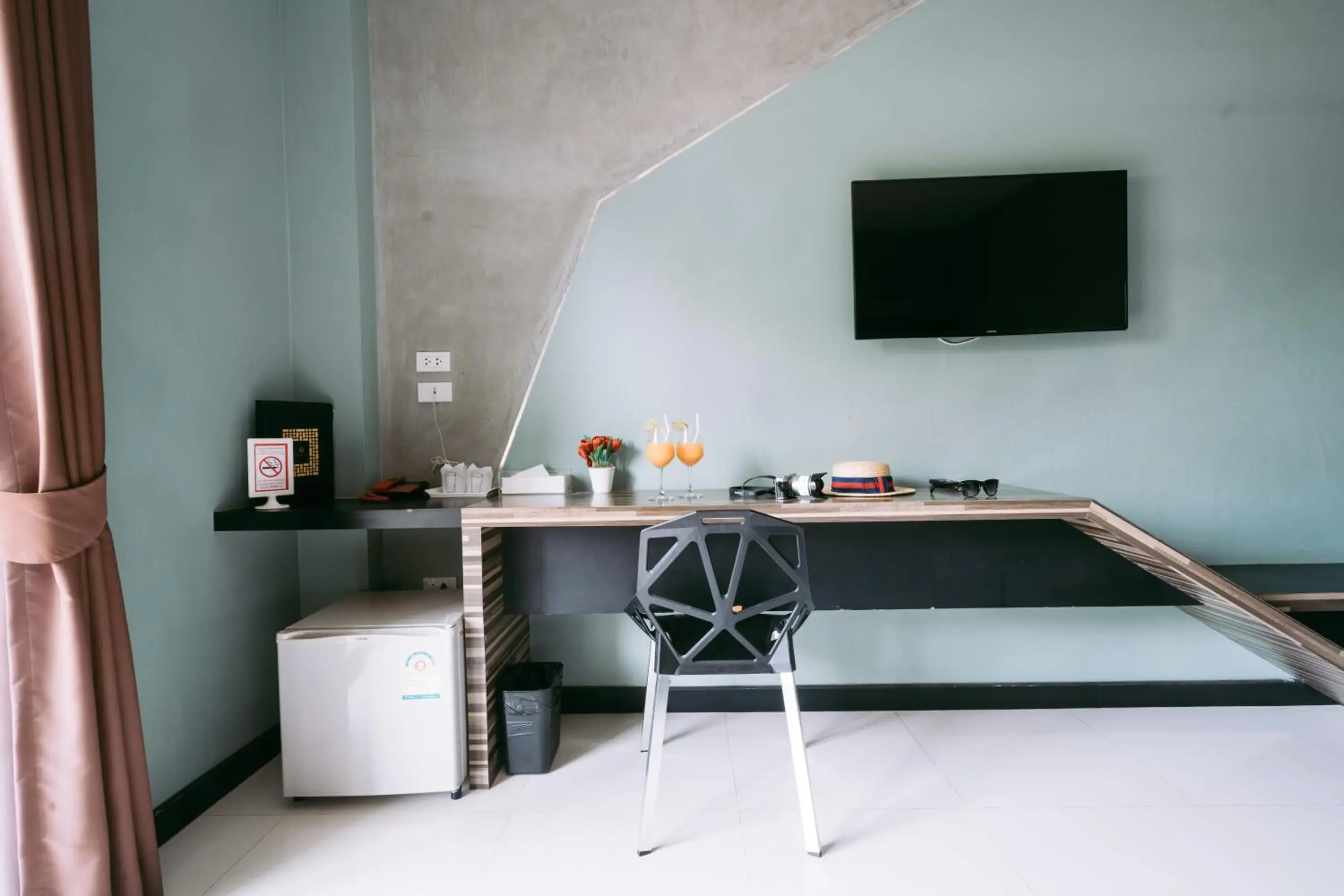 TV and multimedia, Bed in Ray Hotel Buriram TV and multimedia, Bed in Ray Hotel Buriram