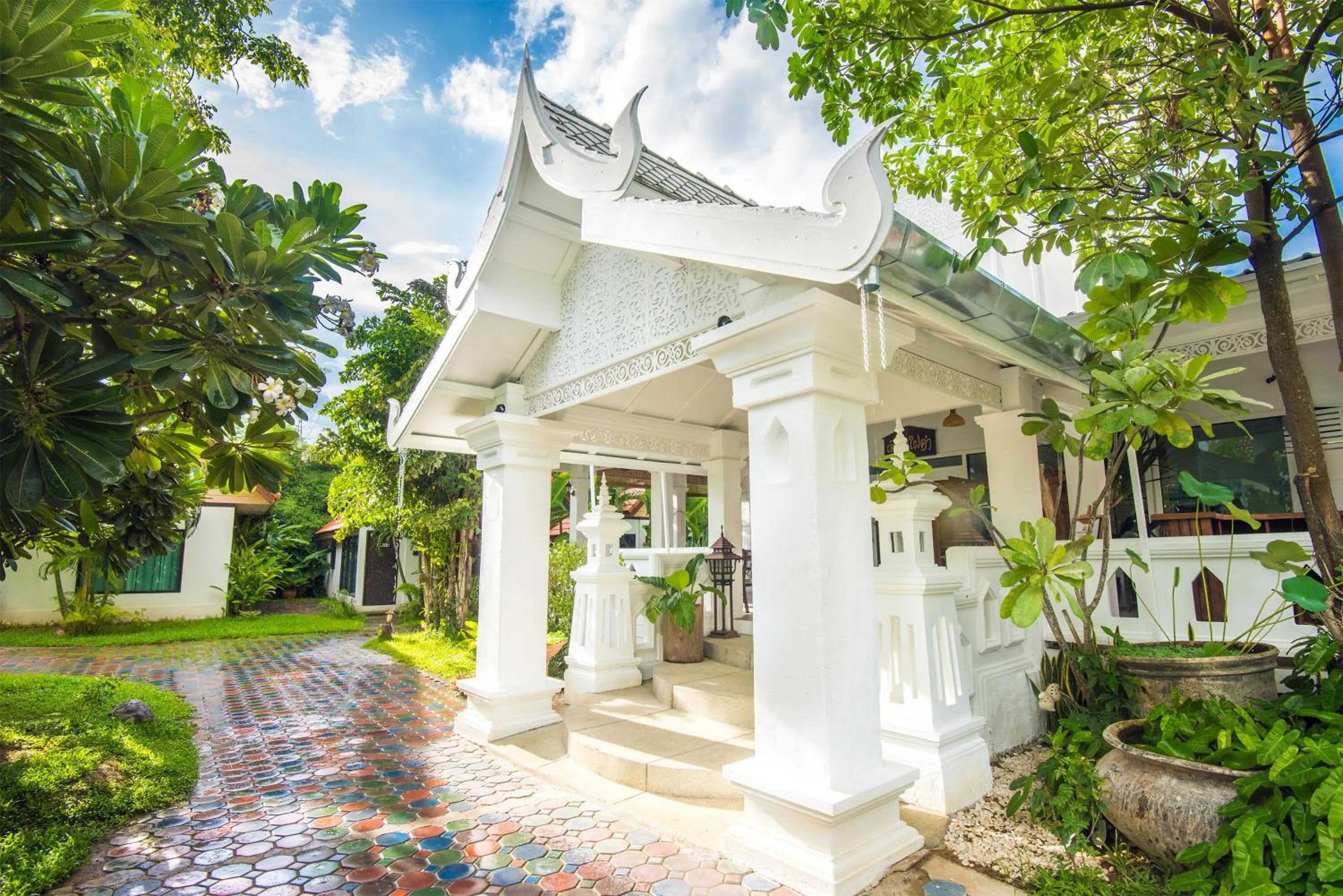 Property building in E-outfitting Boutique Chiang Mai