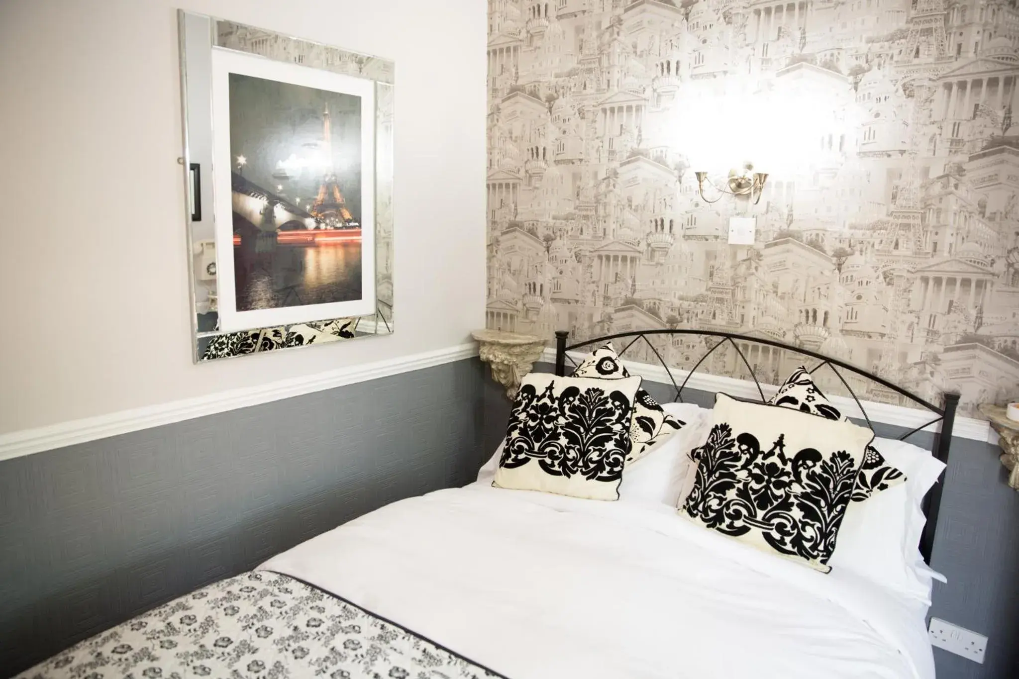 Bed in The Ascott Bed in The Ascott