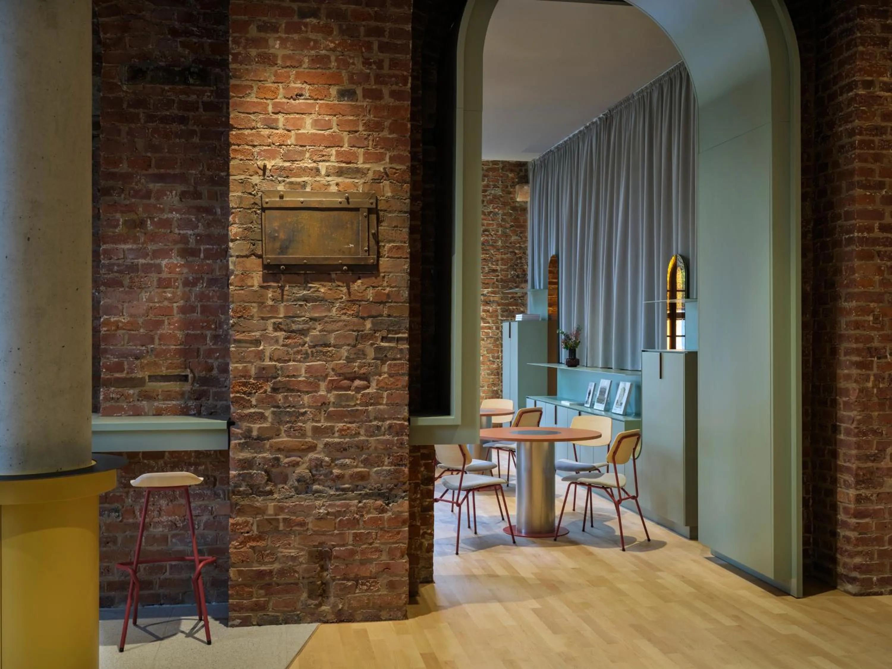 Seating area in NOXX Hotel Marburg
