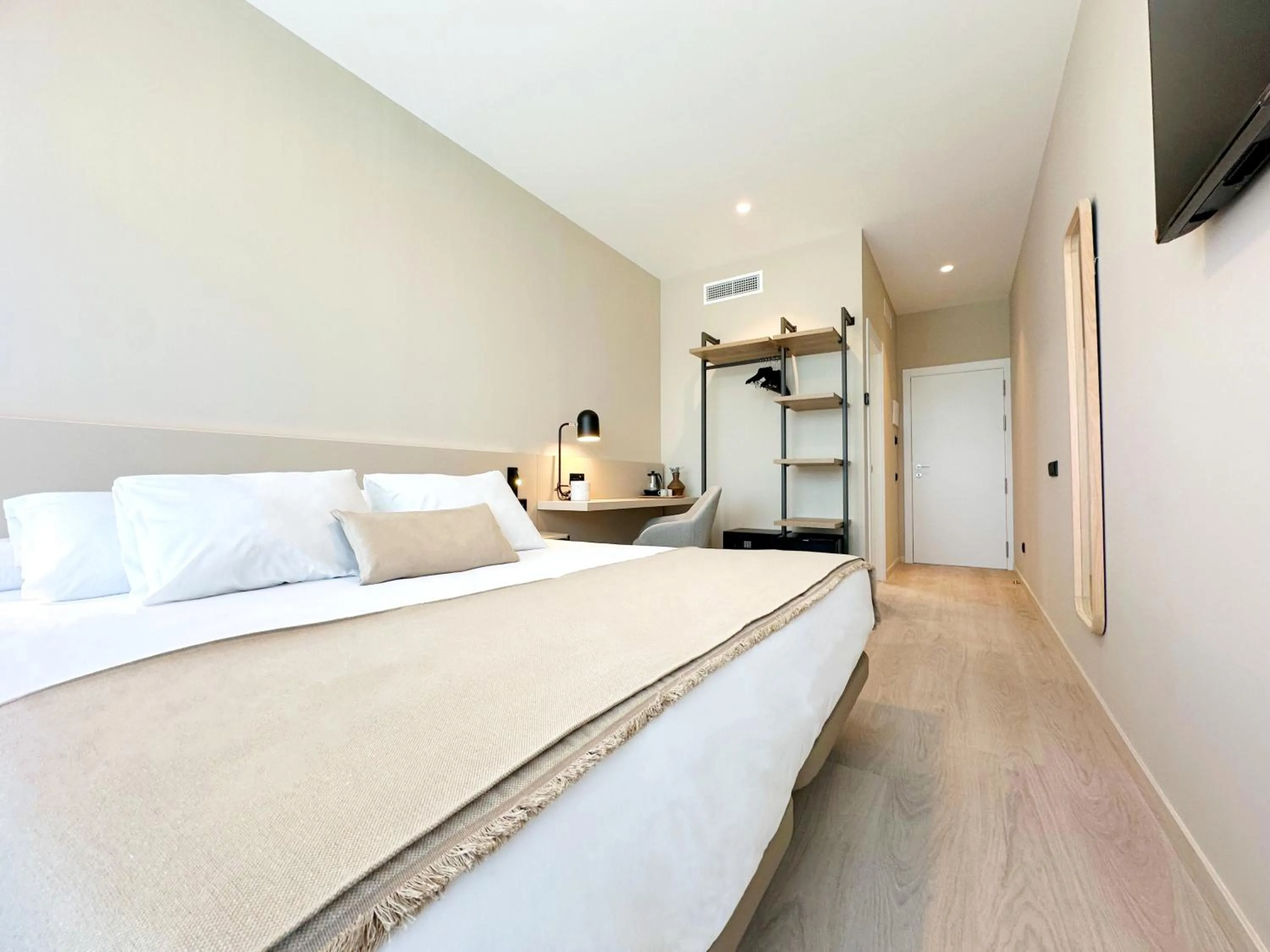 HQ Arena Hotel