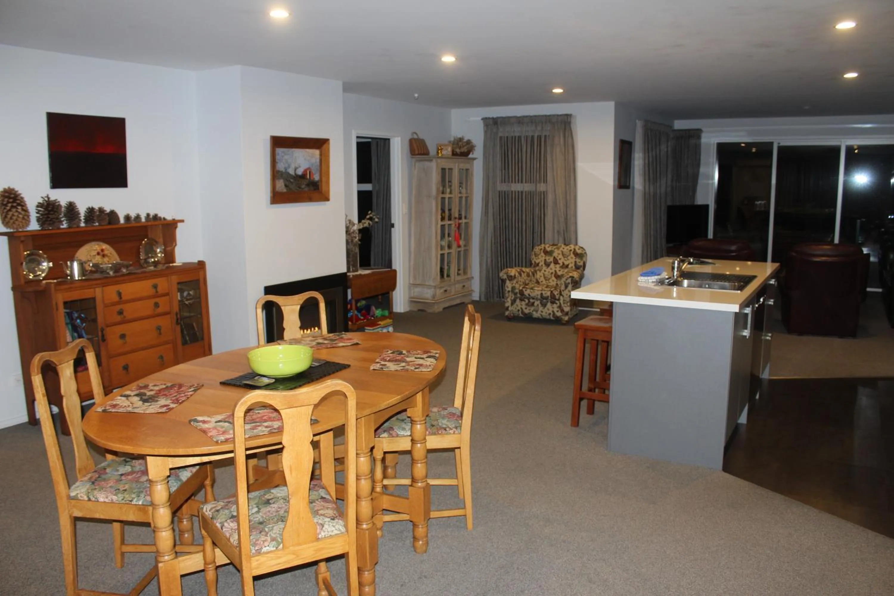 Dining area in The Mackenzie Apartments