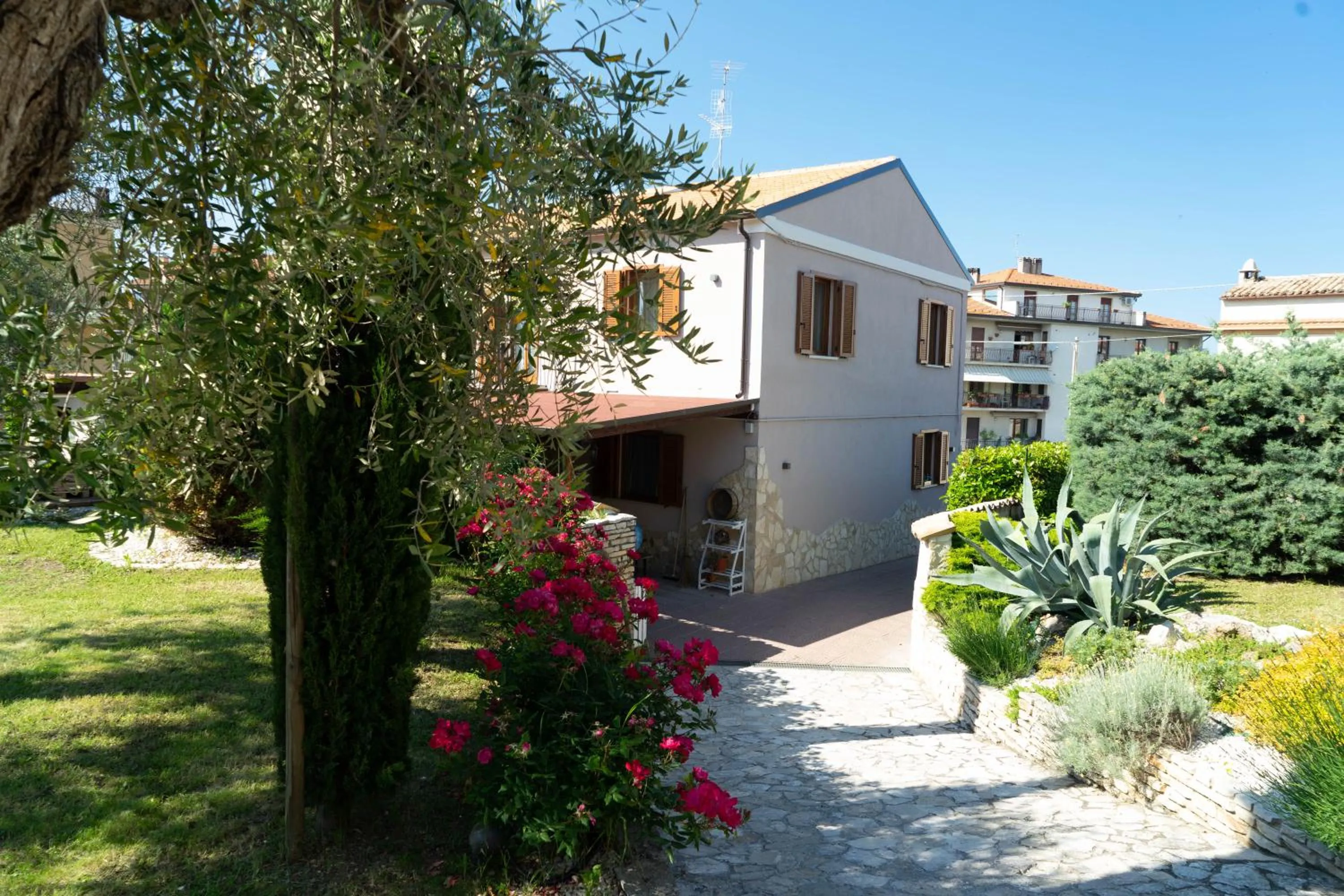 Property building in Bed & Breakfast Mafi