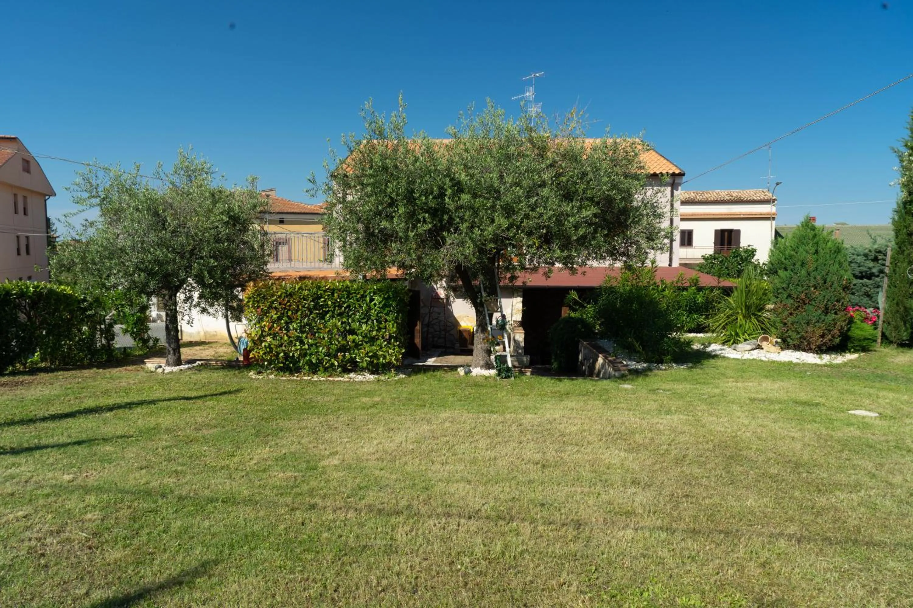 Property building in Bed & Breakfast Mafi