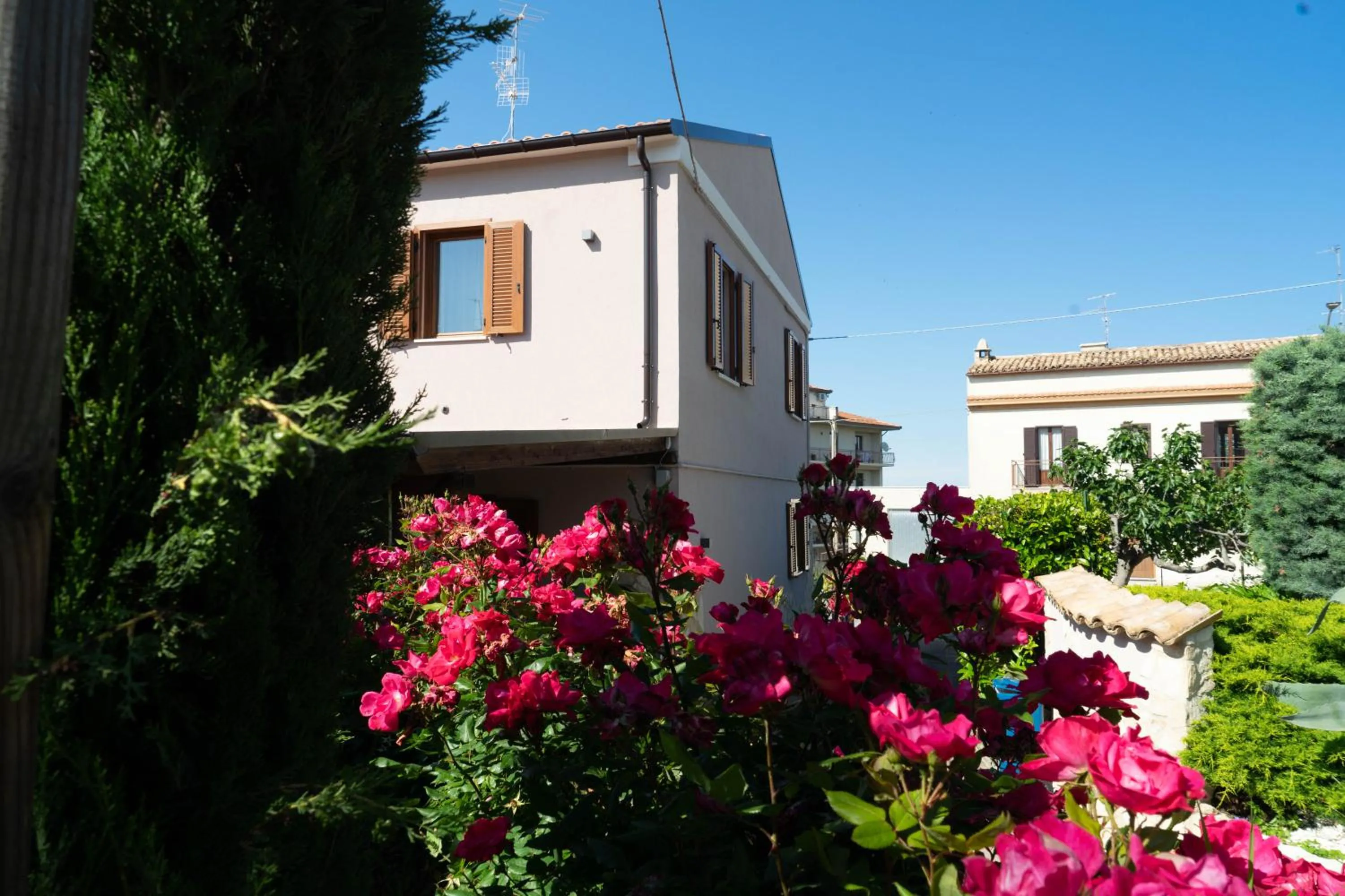 Property building in Bed & Breakfast Mafi