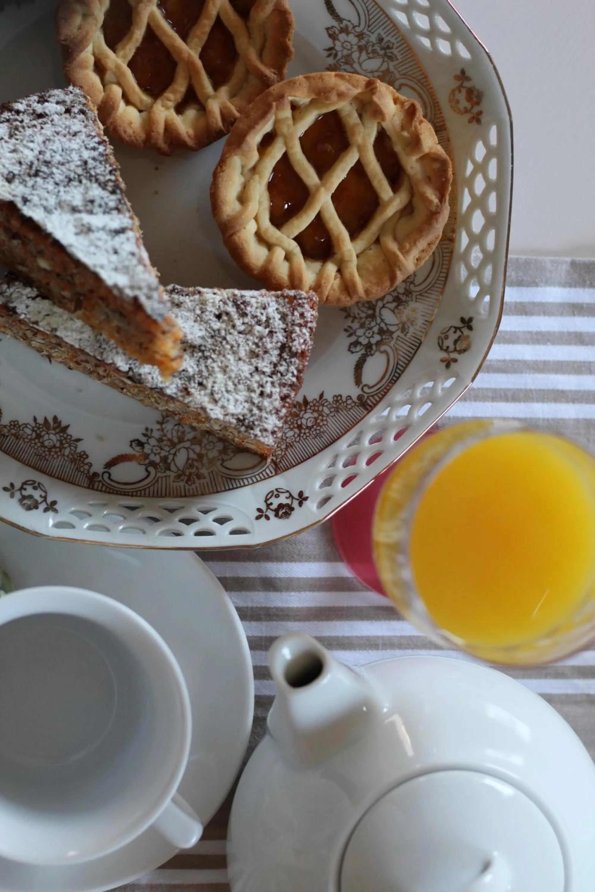 Food and drinks in Bed & Breakfast Mafi
