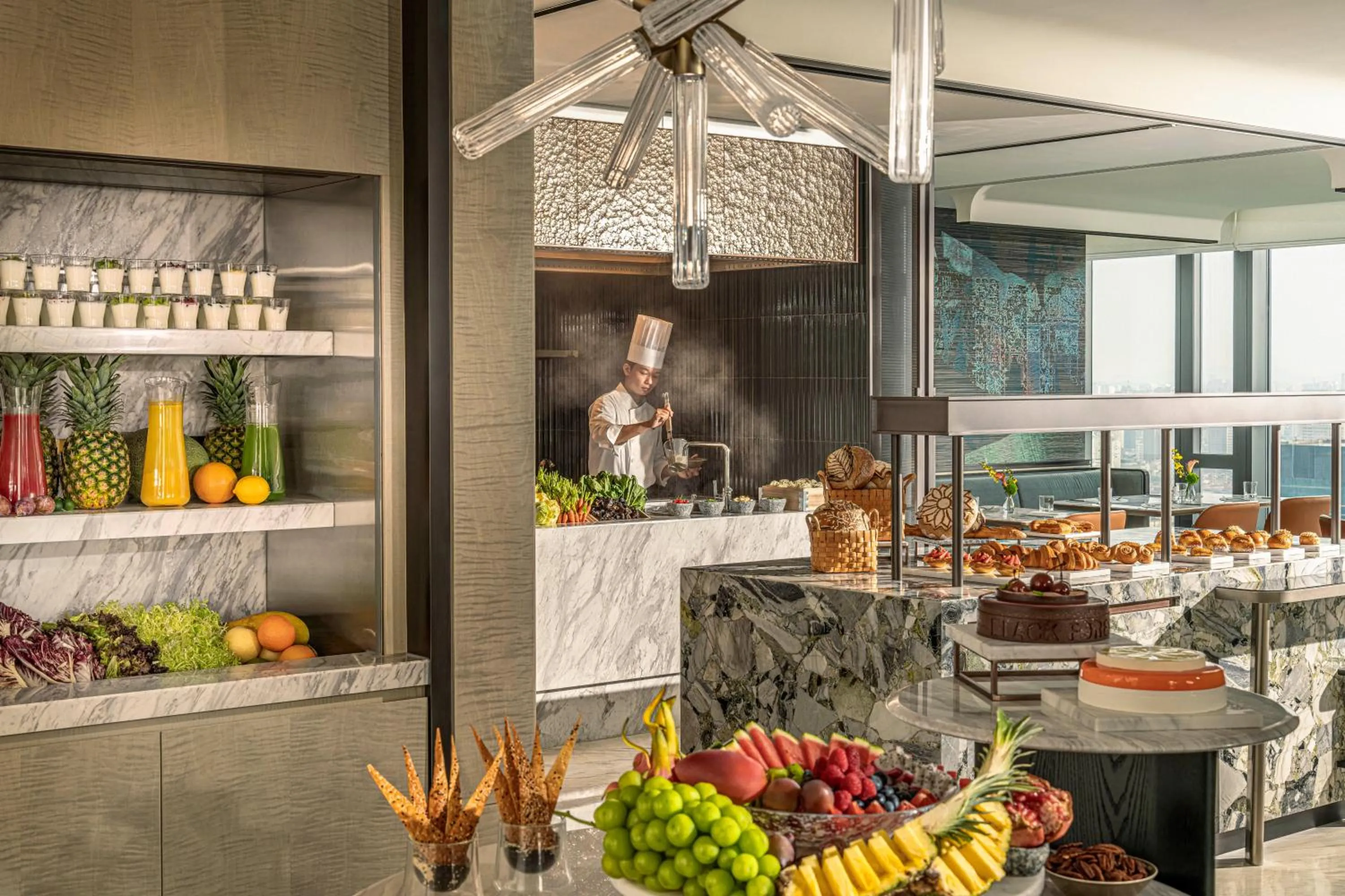 Lounge or bar in Four Seasons Hotel Hangzhou at Hangzhou Centre