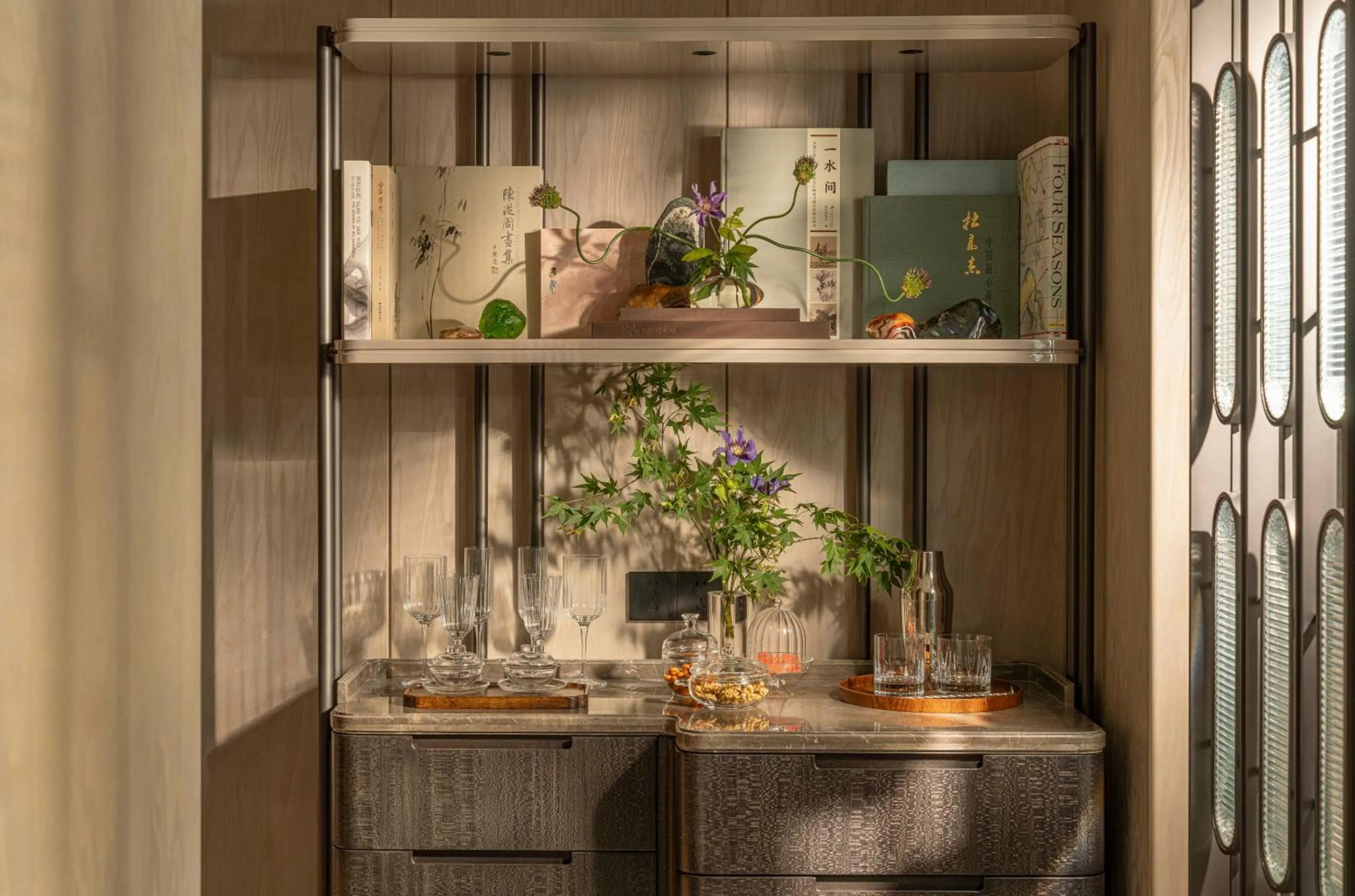 Living room in Four Seasons Hotel Hangzhou at Hangzhou Centre