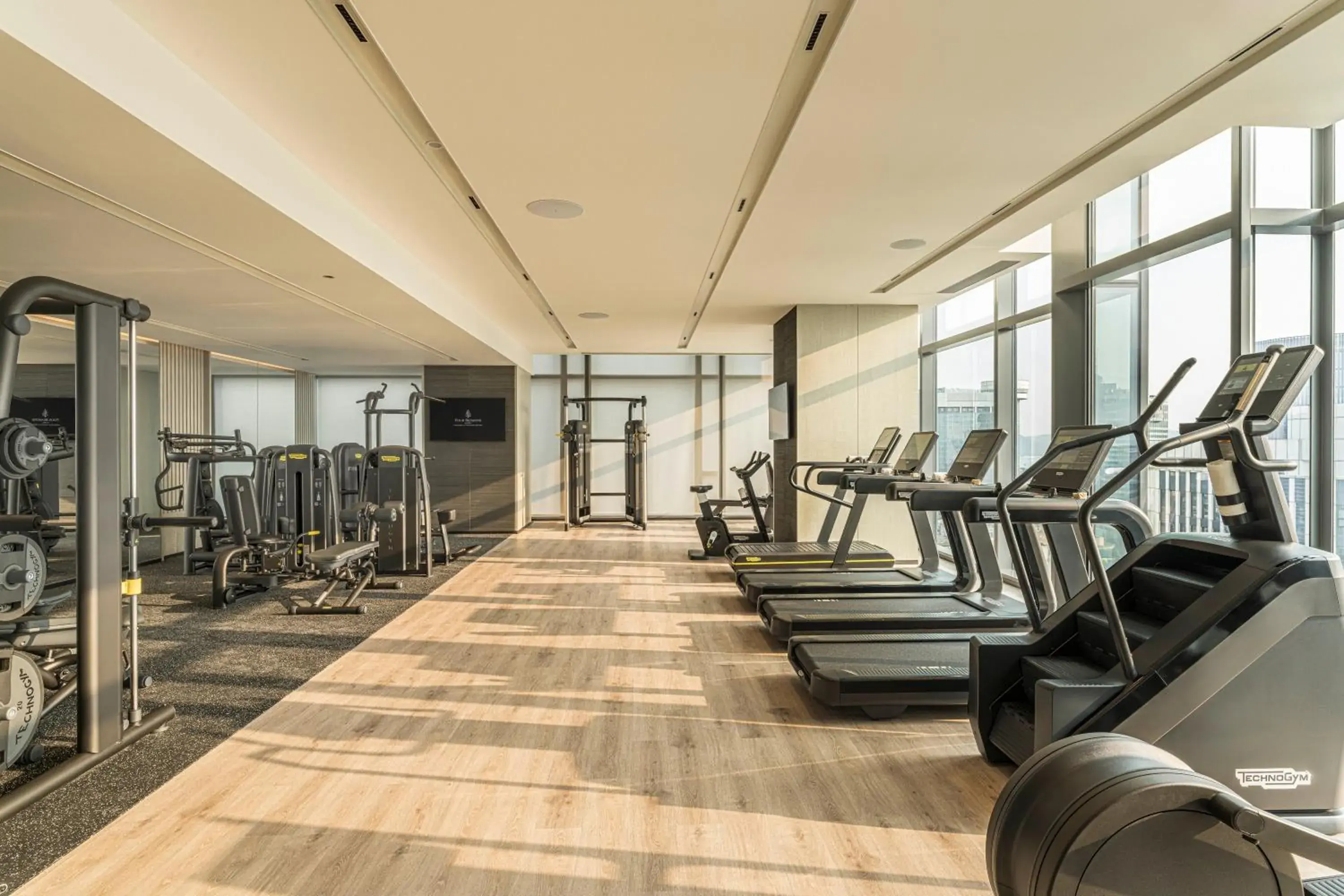 Fitness centre/facilities in Four Seasons Hotel Hangzhou at Hangzhou Centre Fitness centre/facilities in Four Seasons Hotel Hangzhou at Hangzhou Centre