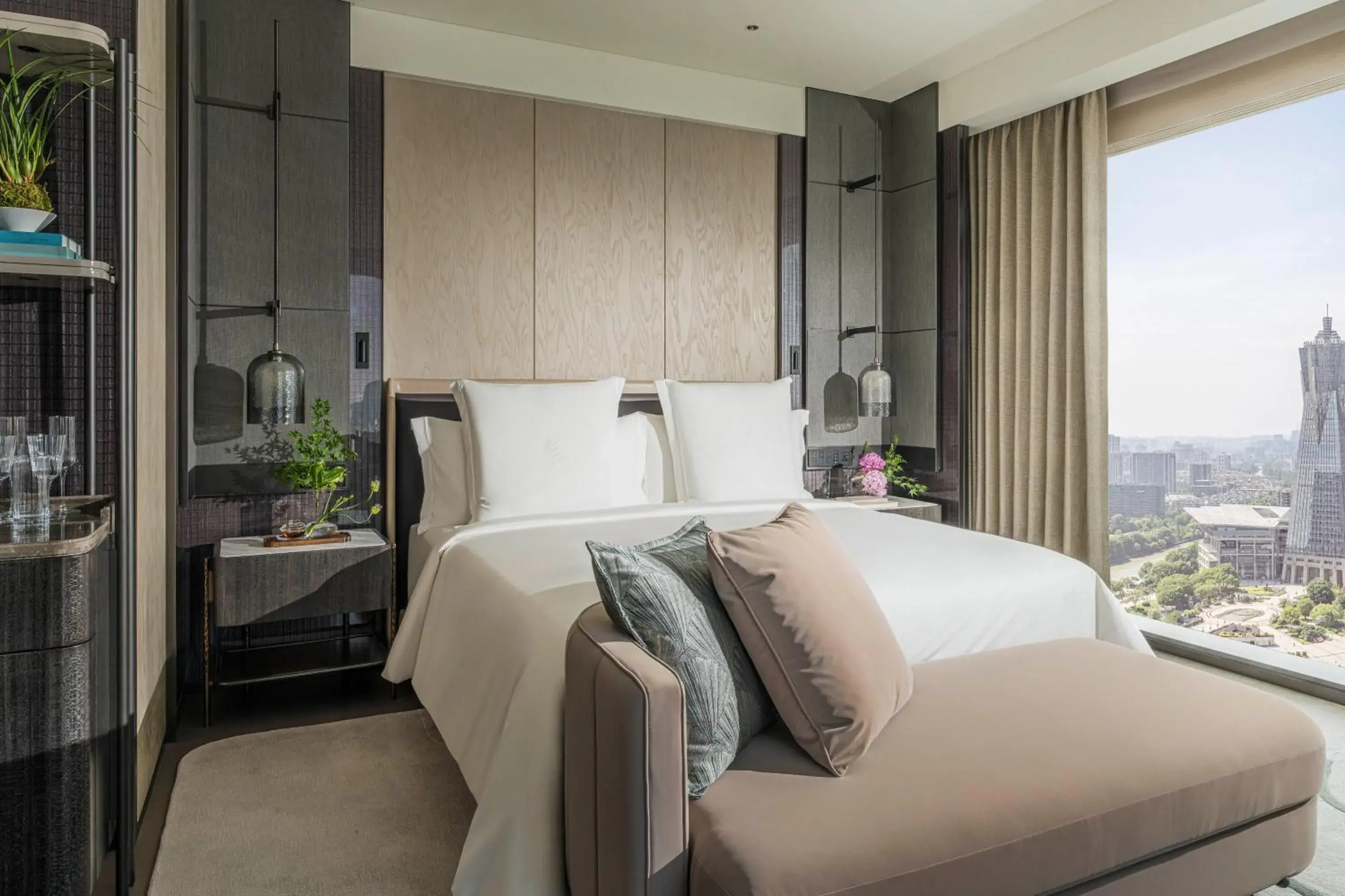 Panorama Room King in Four Seasons Hotel Hangzhou at Hangzhou Centre Panorama Room King in Four Seasons Hotel Hangzhou at Hangzhou Centre