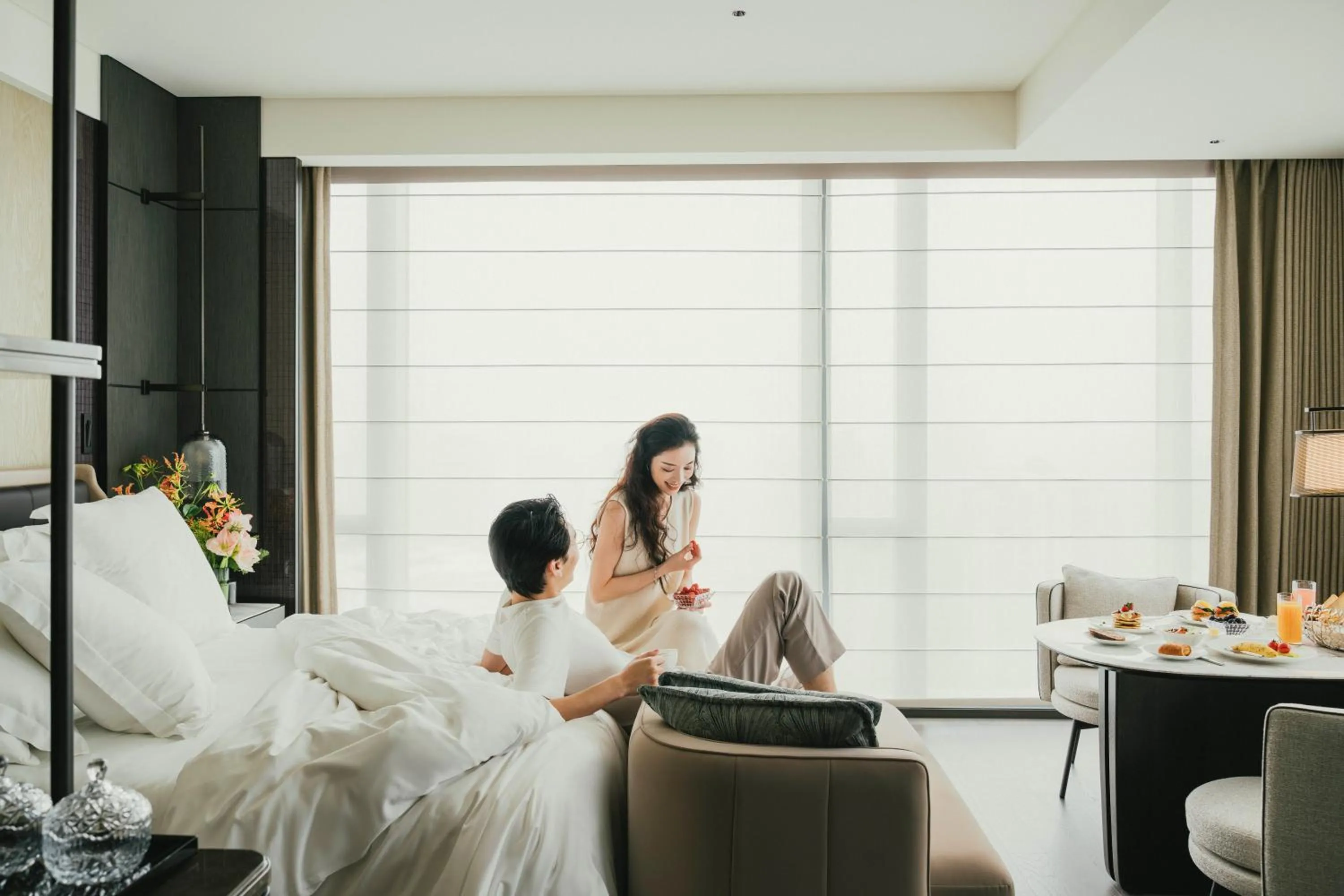 Bed in Four Seasons Hotel Hangzhou at Hangzhou Centre