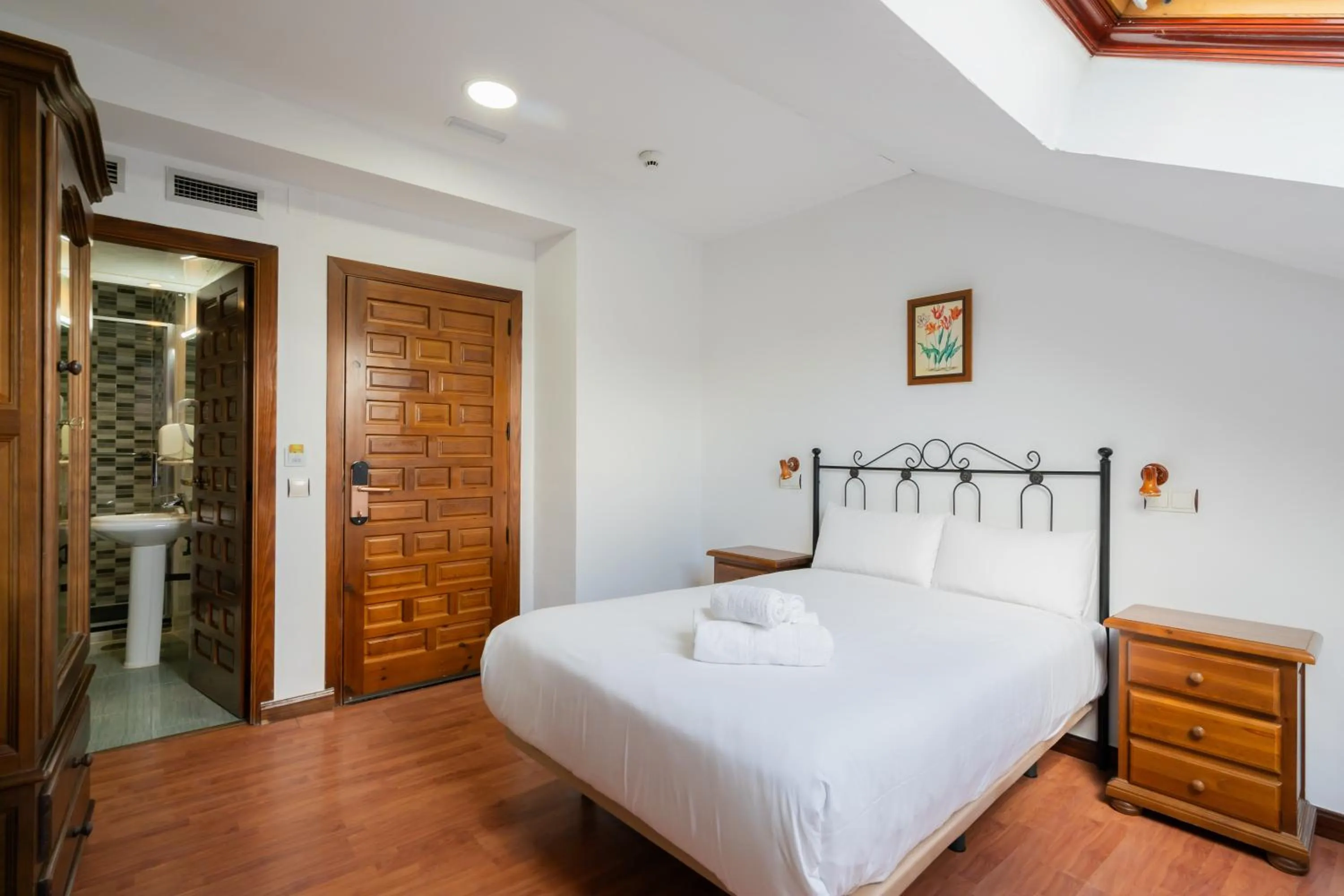 Bed in Hotel La Quinta de Santillán