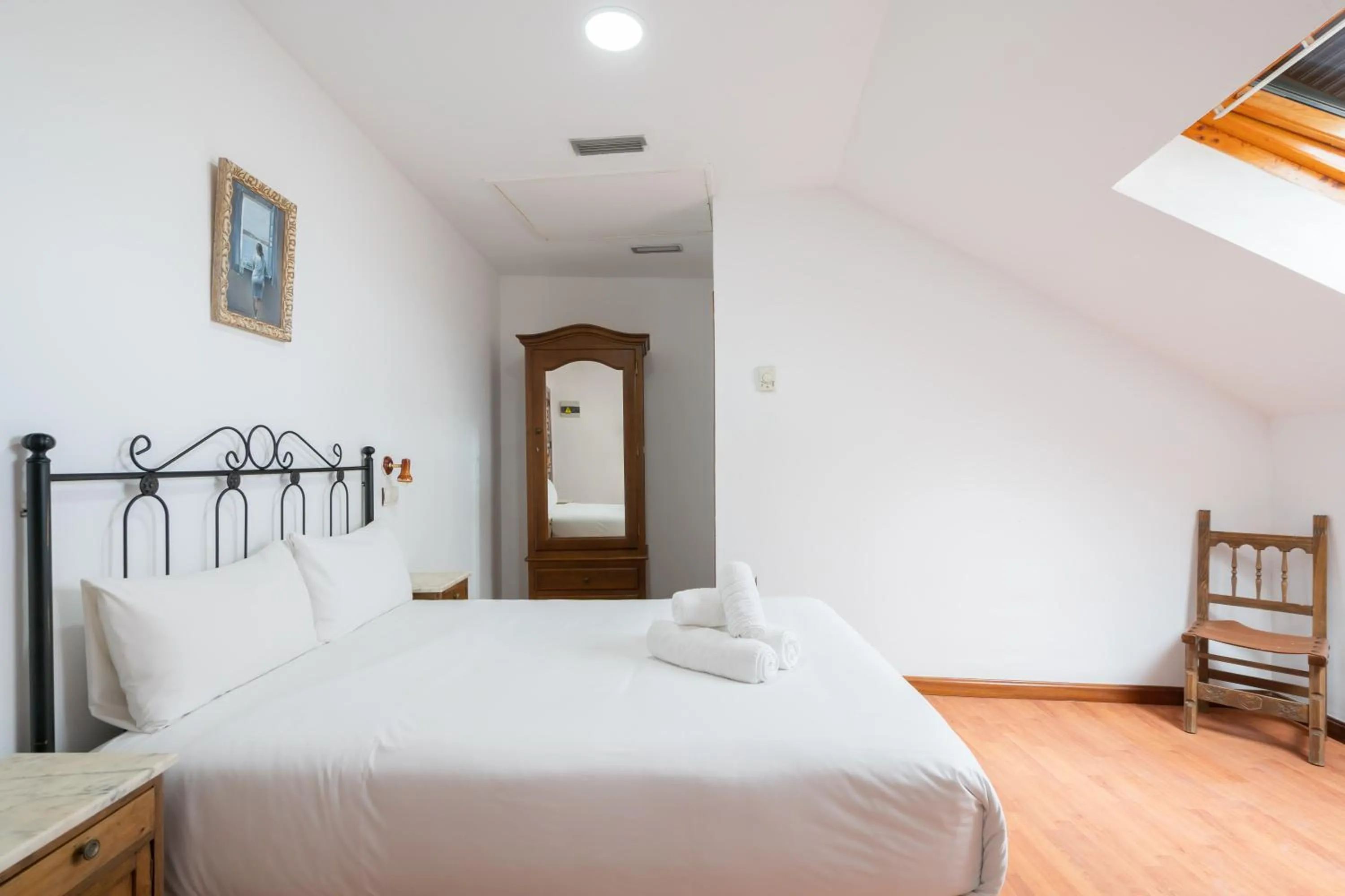 Bed in Hotel La Quinta de Santillán