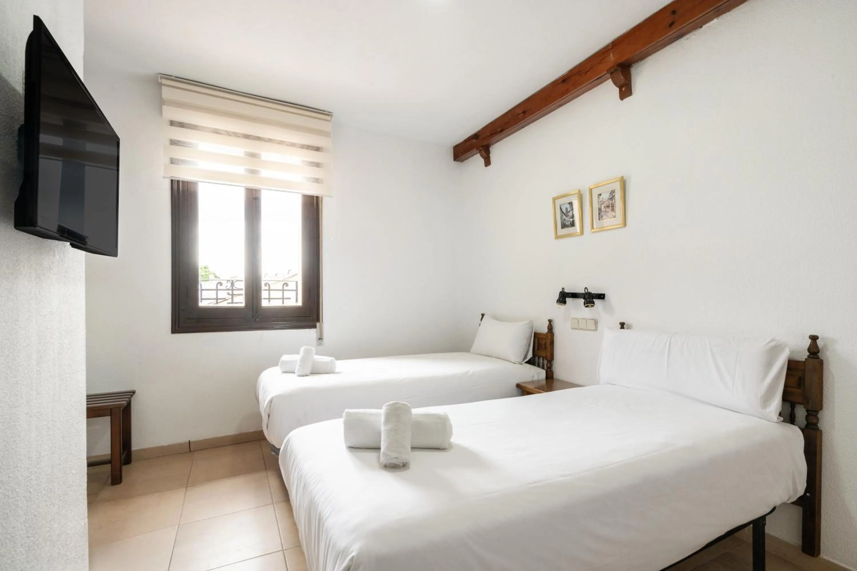 Bed in Hotel La Quinta de Santillán