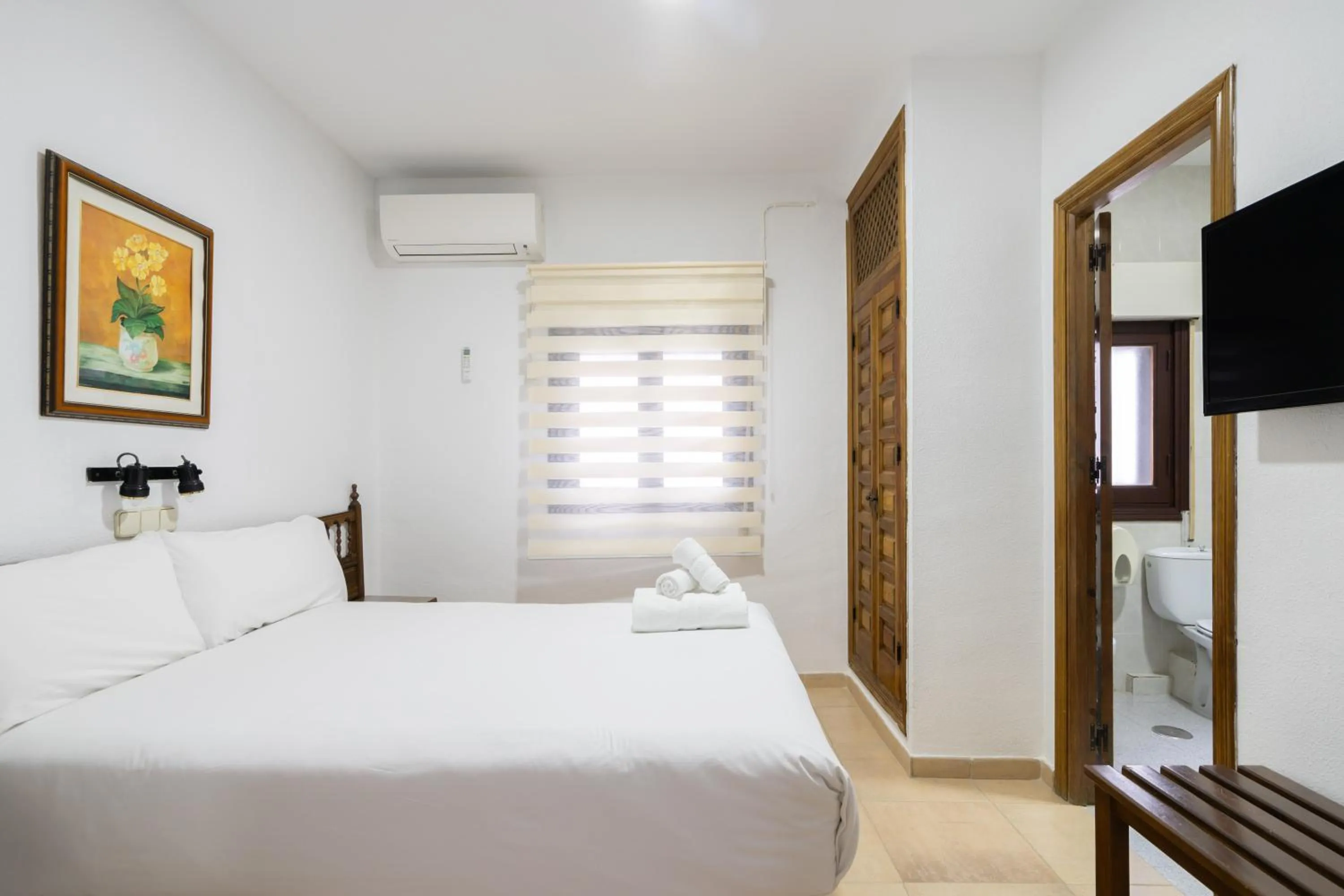 Bed in Hotel La Quinta de Santillán