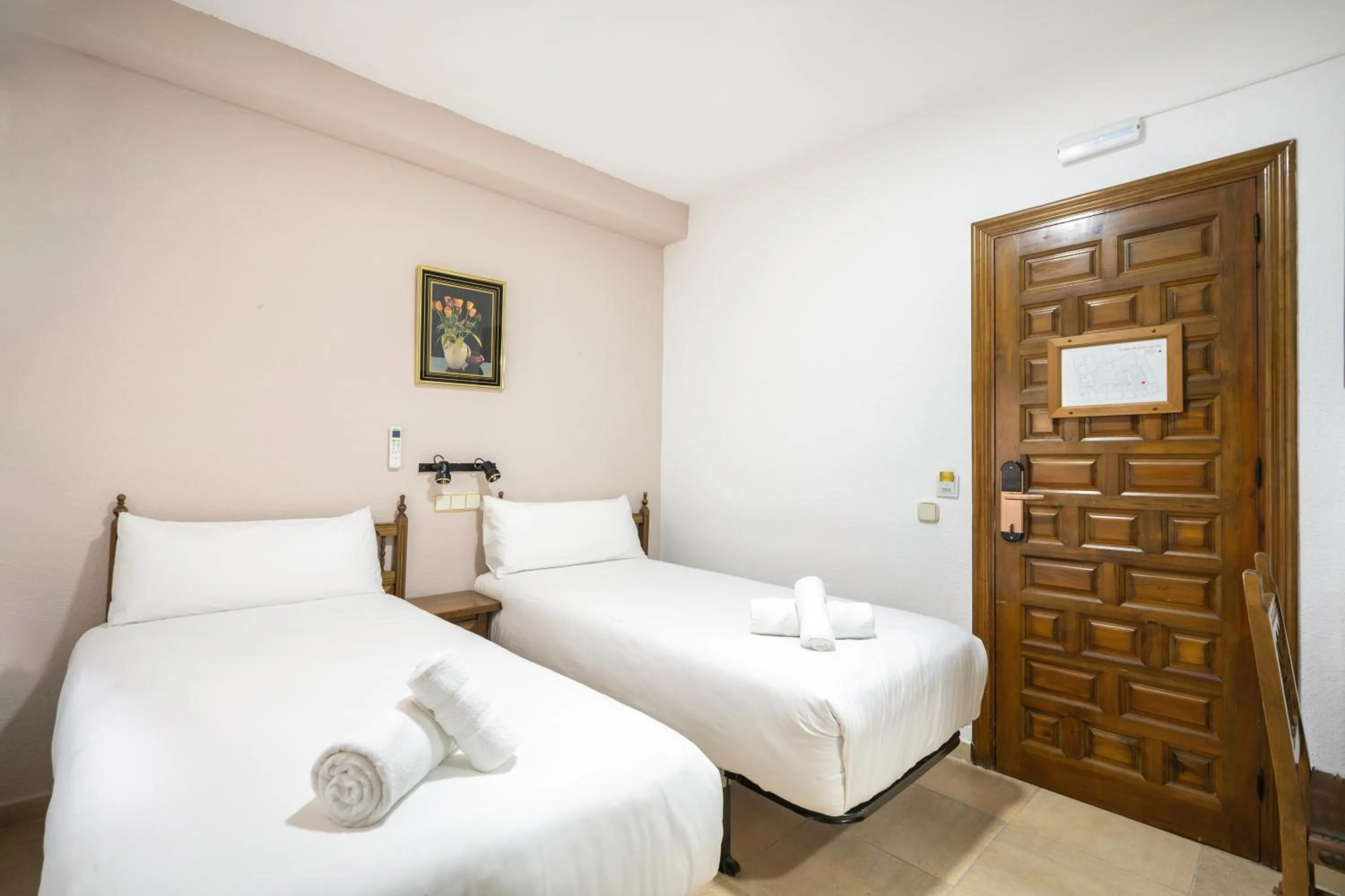 Bed in Hotel La Quinta de Santillán