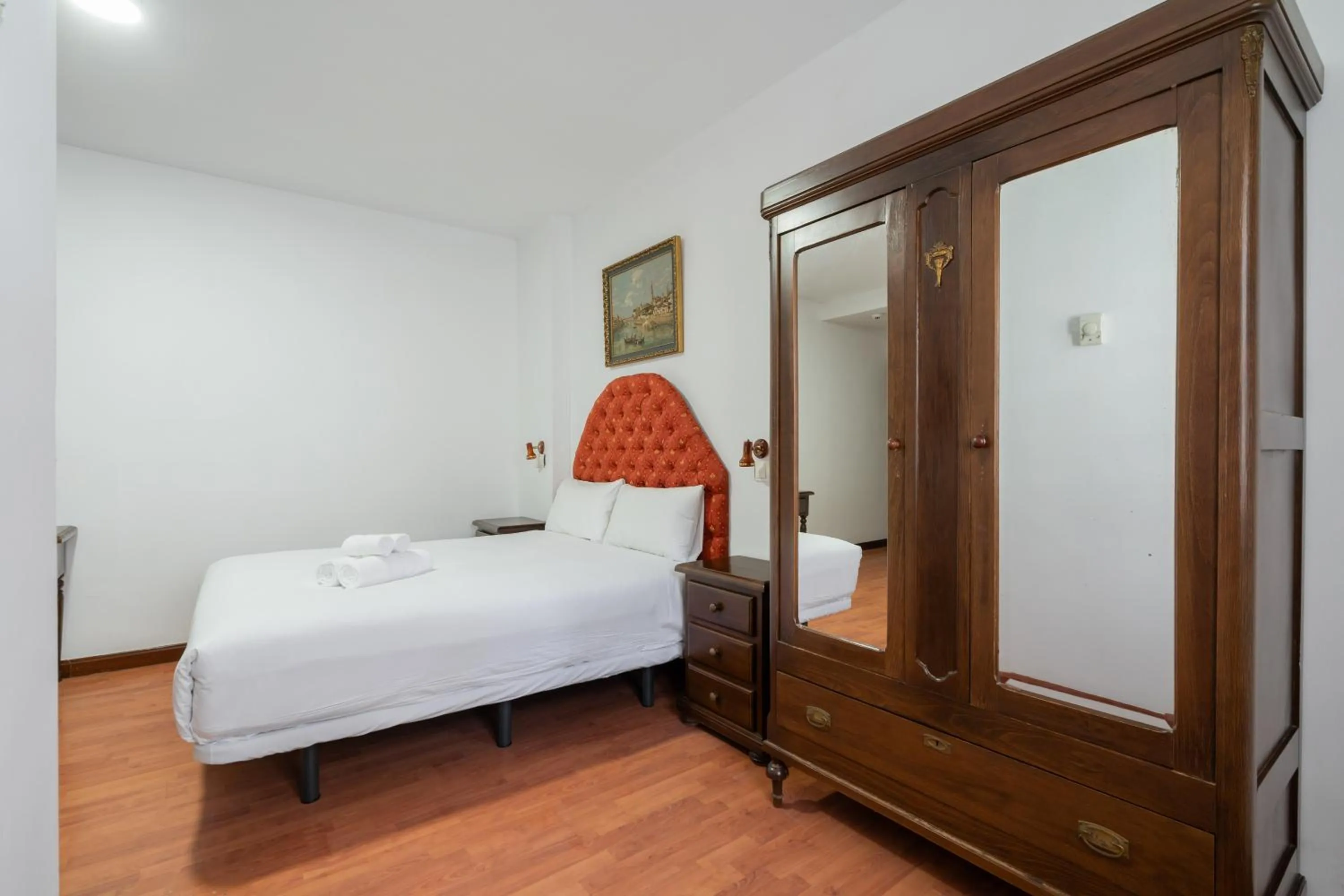 Bed in Hotel La Quinta de Santillán