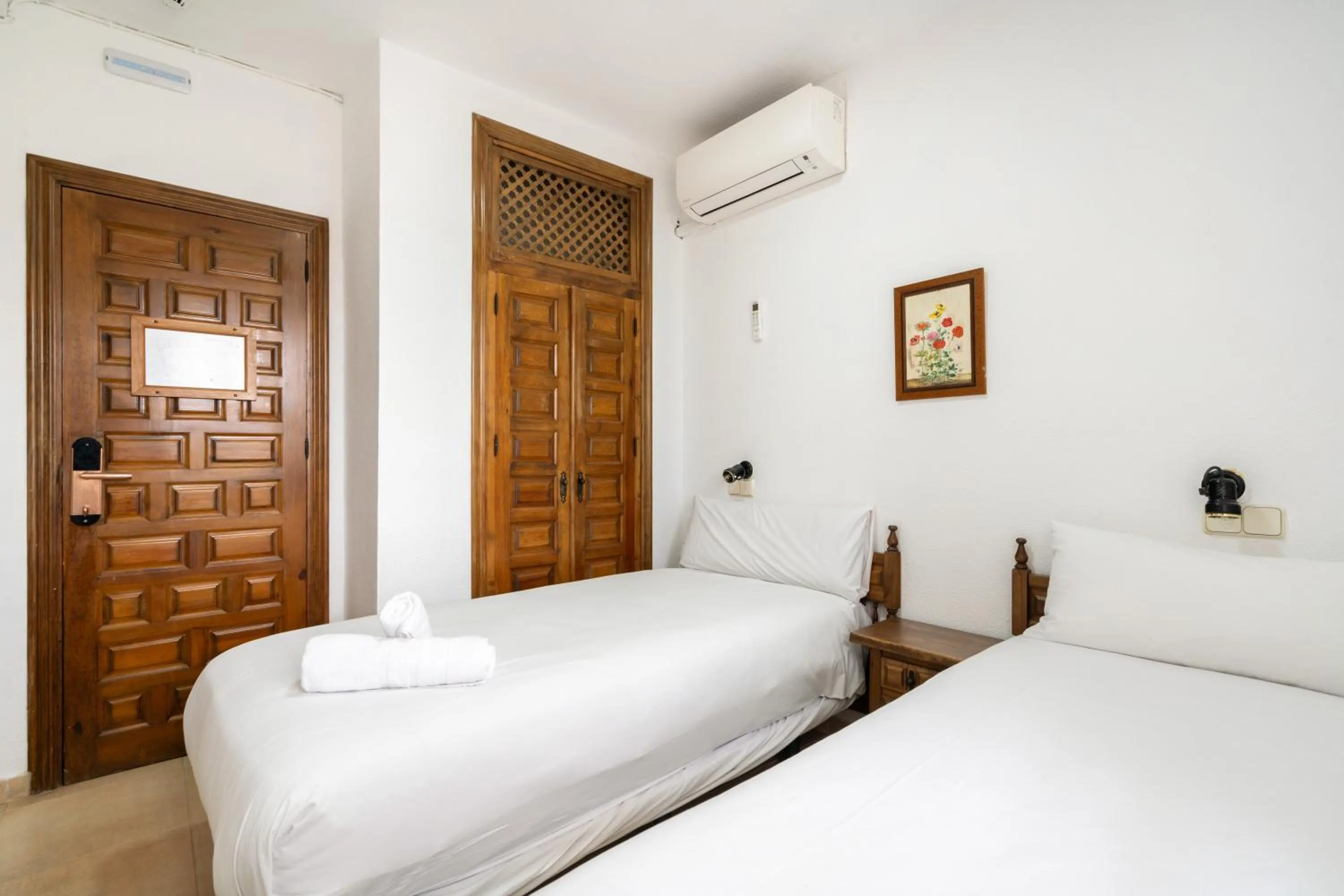 Bed in Hotel La Quinta de Santillán