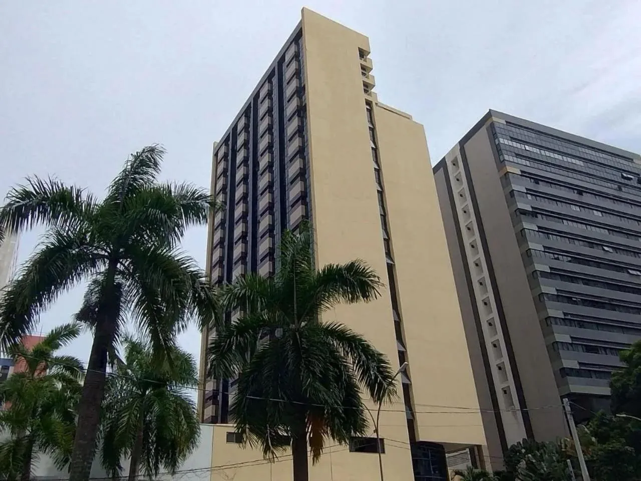 Athenas Suites By BnbHost