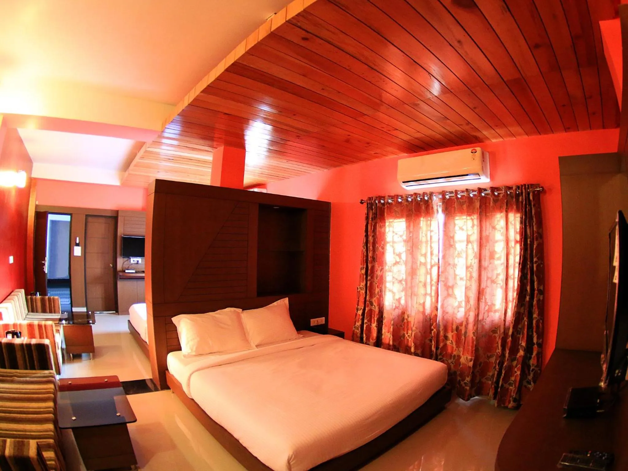 Photo of the whole room, Bed in The Reserve Gorumara