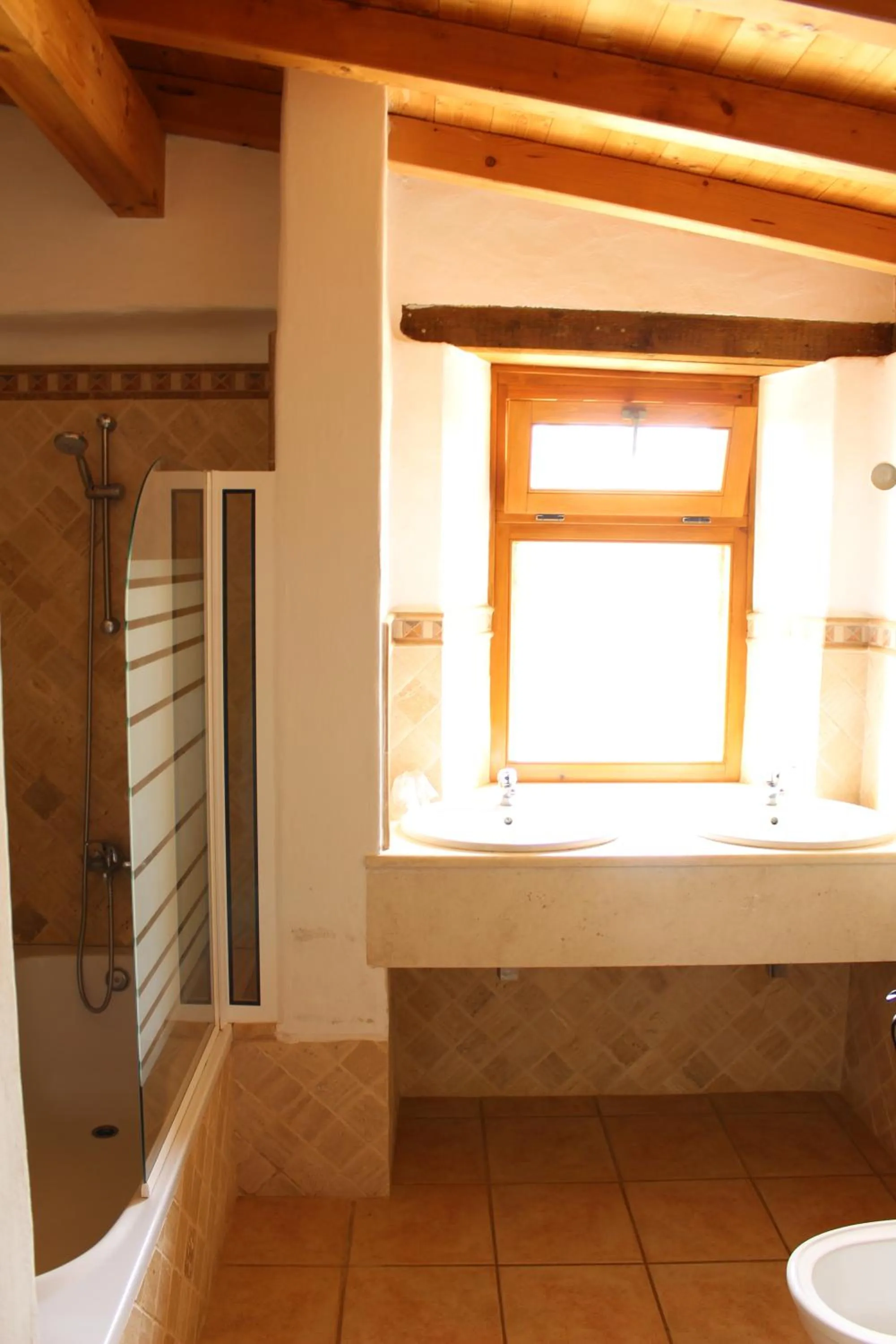 Toilet in Quinta Pedagógica da Samoqueirinha - Duna Parque Resorts & Hotels