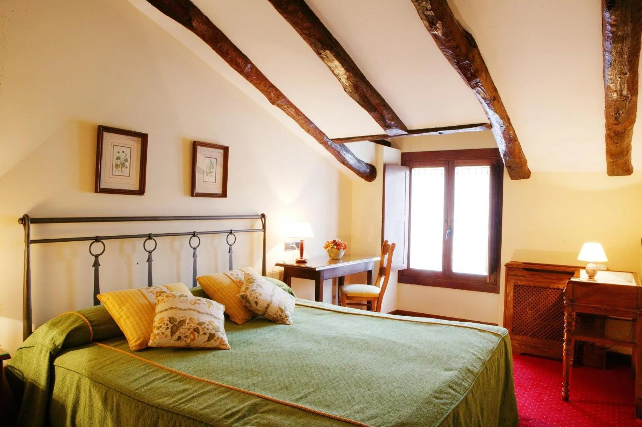 Bed in Hotel Senorio de Ursua