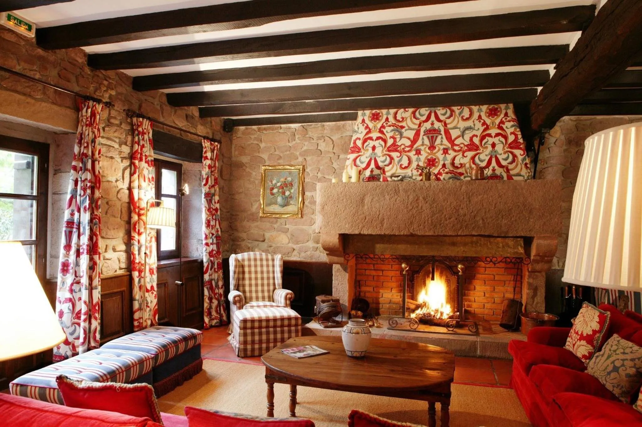 Living room in Hotel Senorio de Ursua