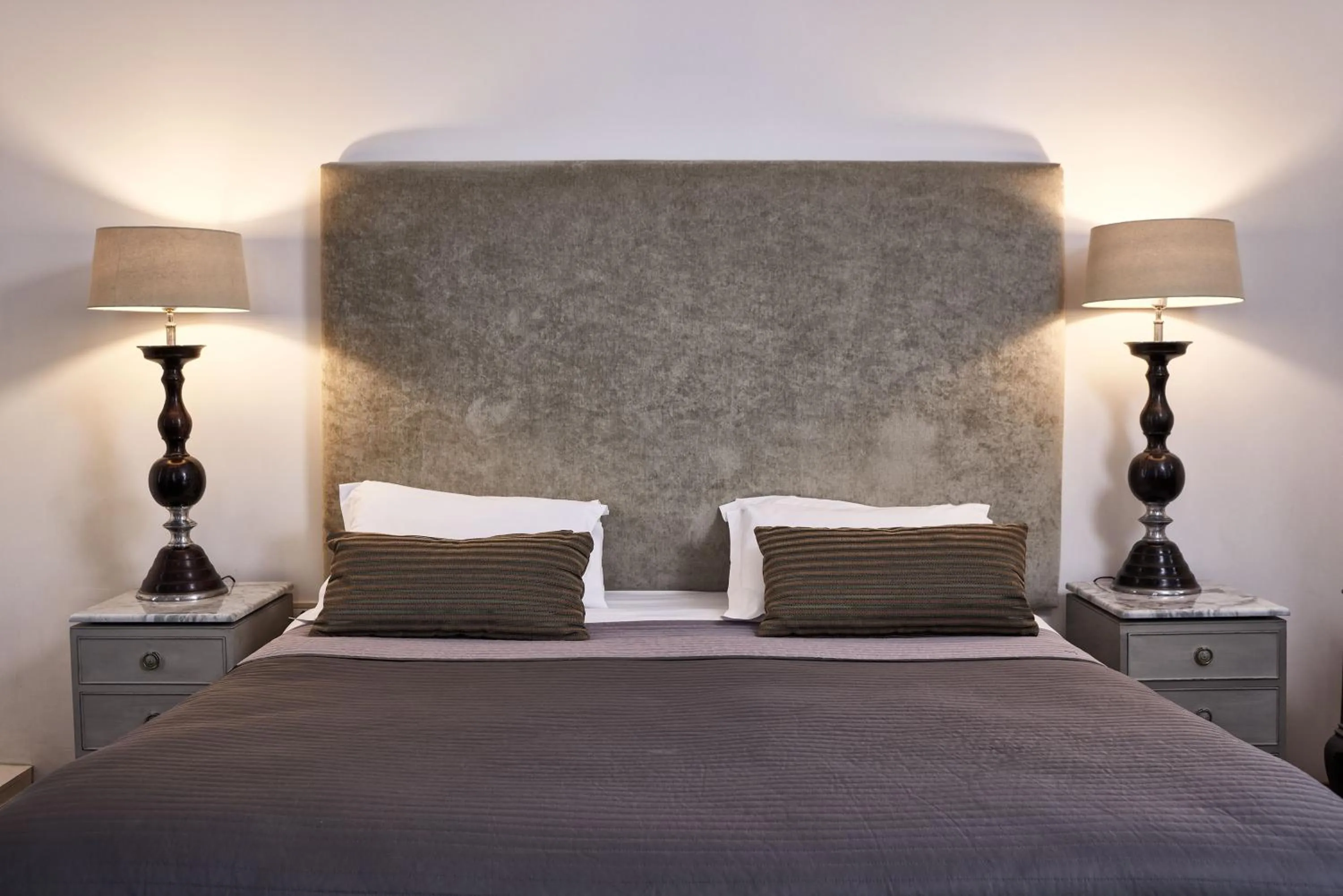 Bed in Emporikon Athens Hotel