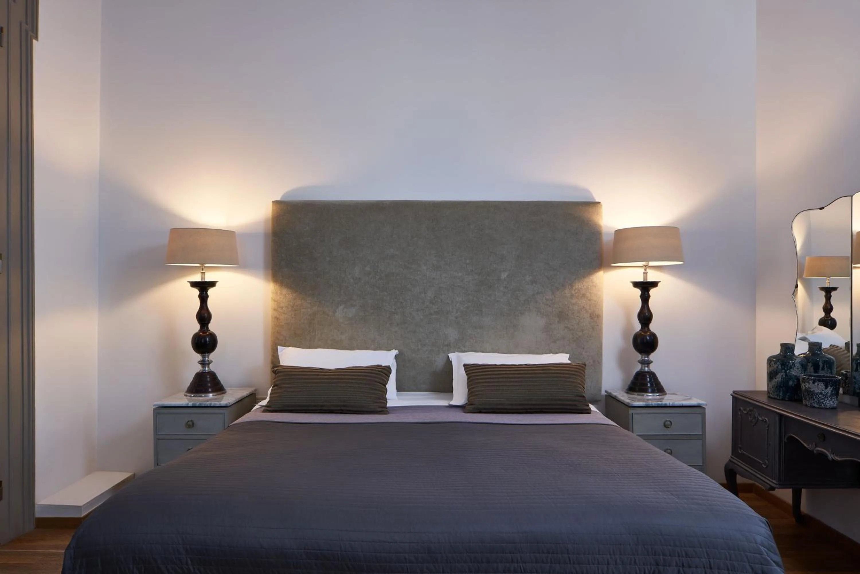 Bed in Emporikon Athens Hotel