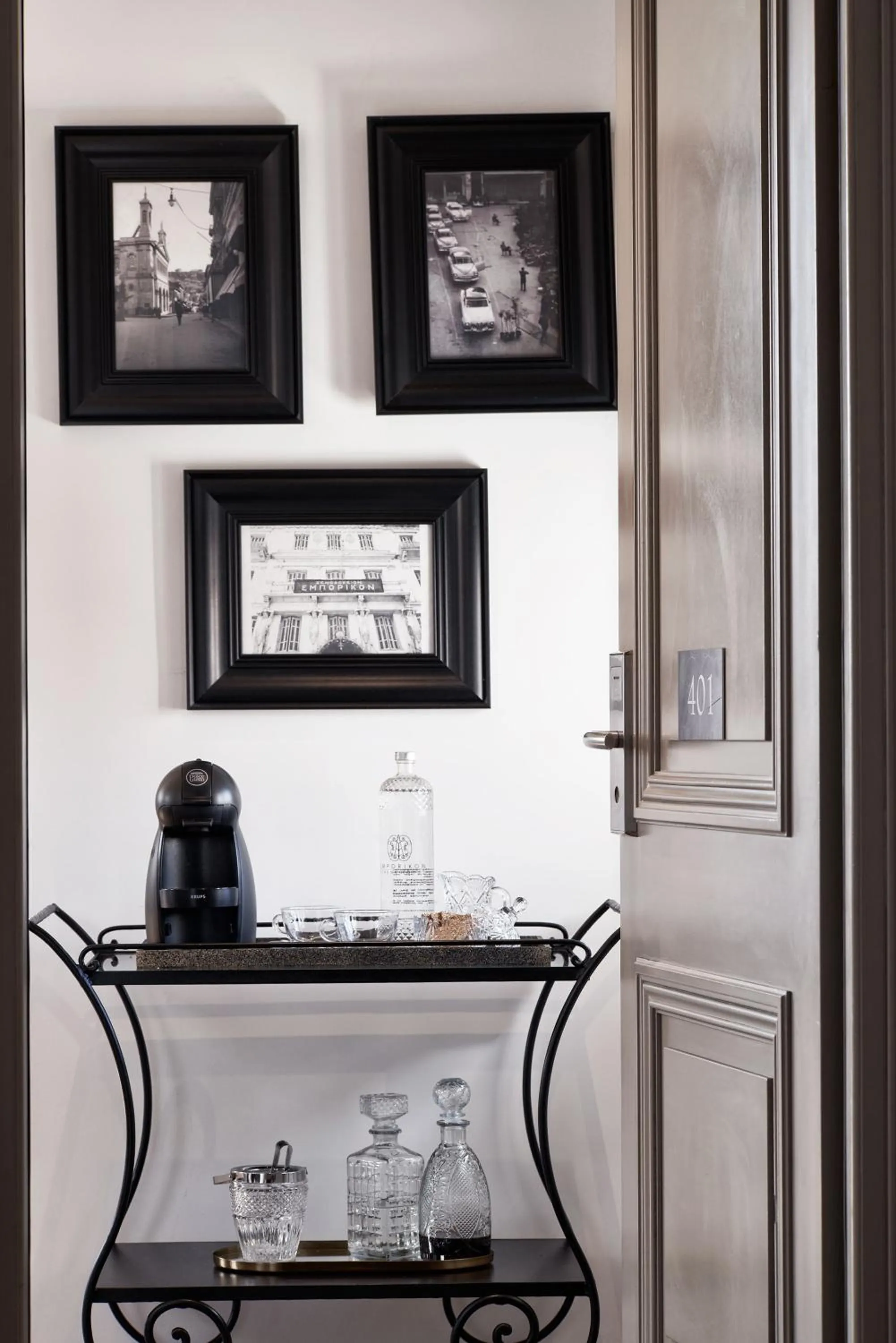 Darts in Emporikon Athens Hotel