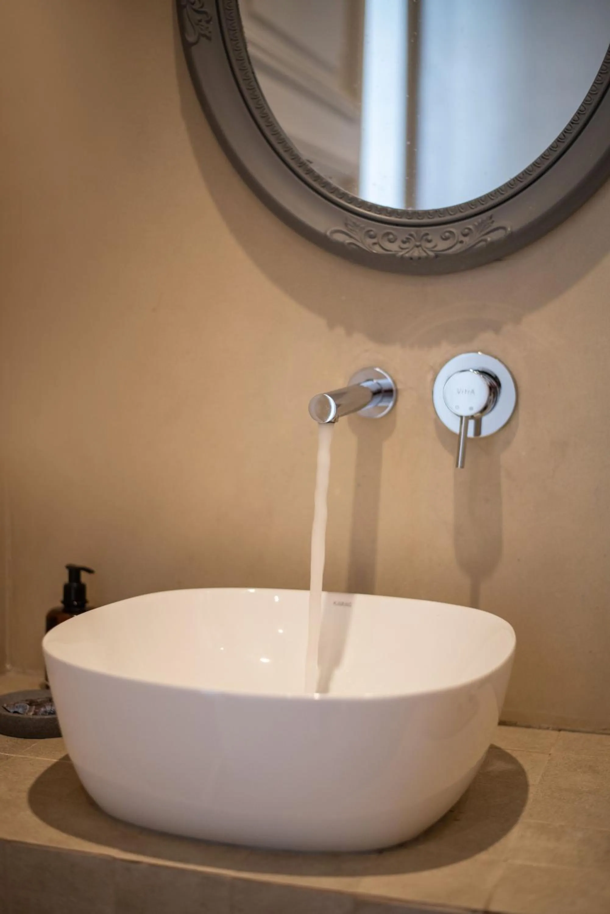 Bathroom in Emporikon Athens Hotel