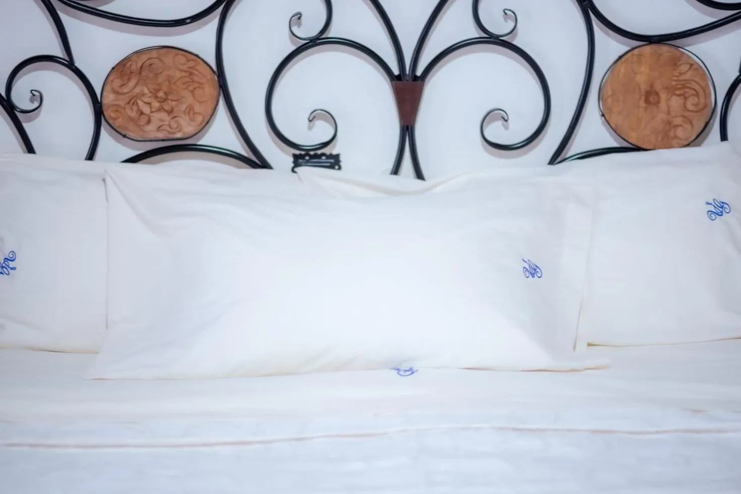 Bed in Hotel Villa Gardenias