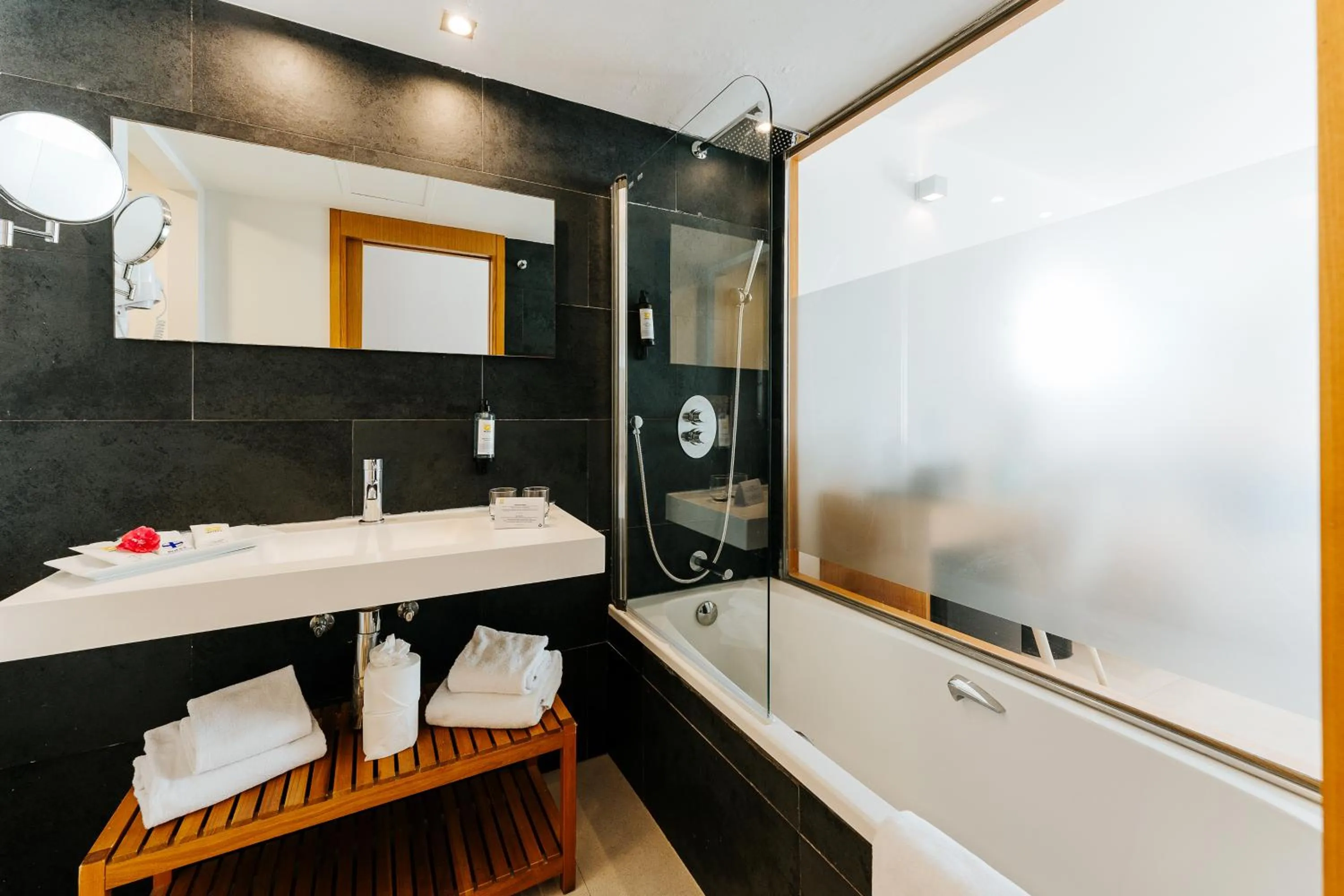 Bathroom in R2 Bahia Playa - Adults Only